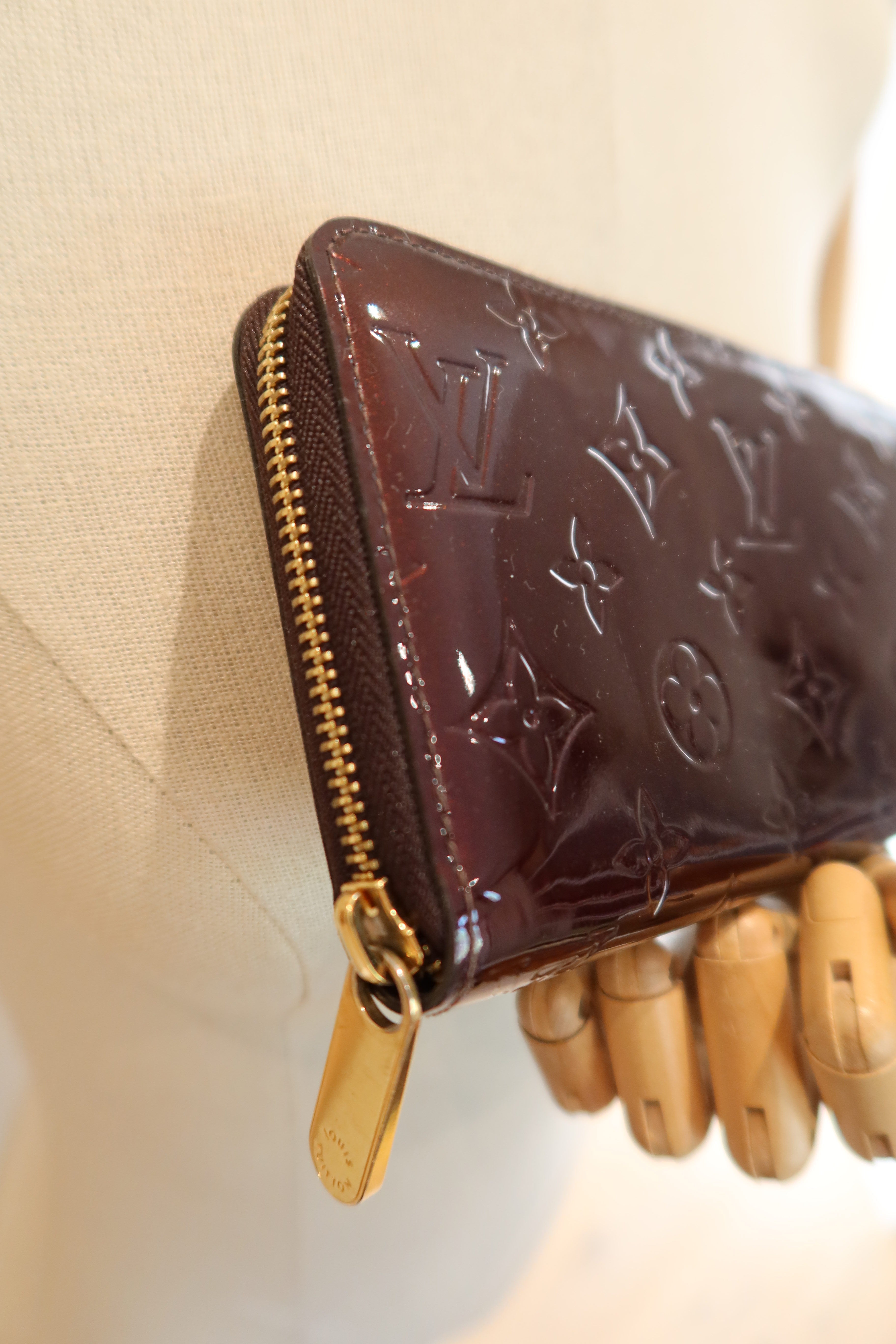 Louis Vuitton Zip Around Wallet