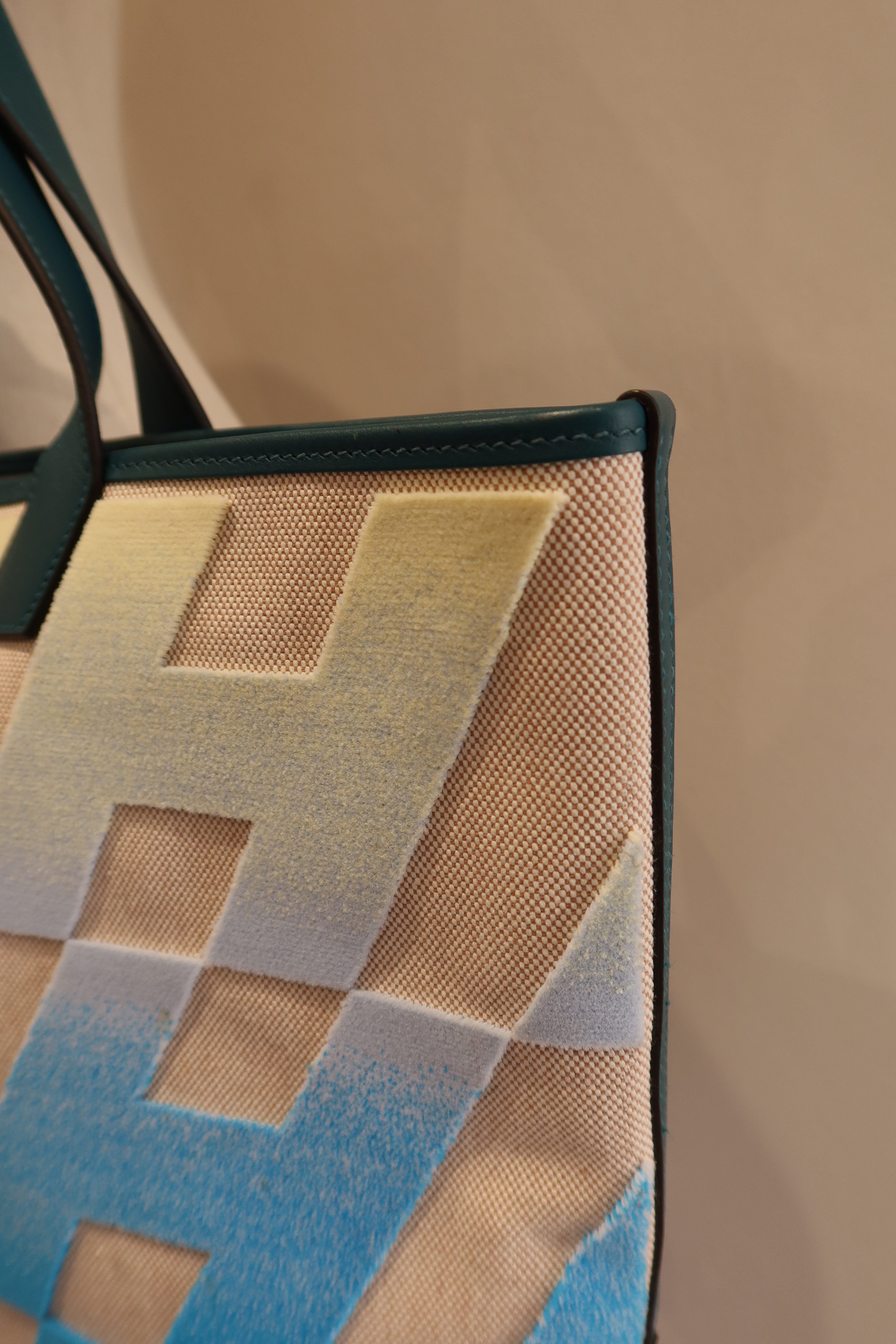 Hermès Cabas H en Biais 40 Bag