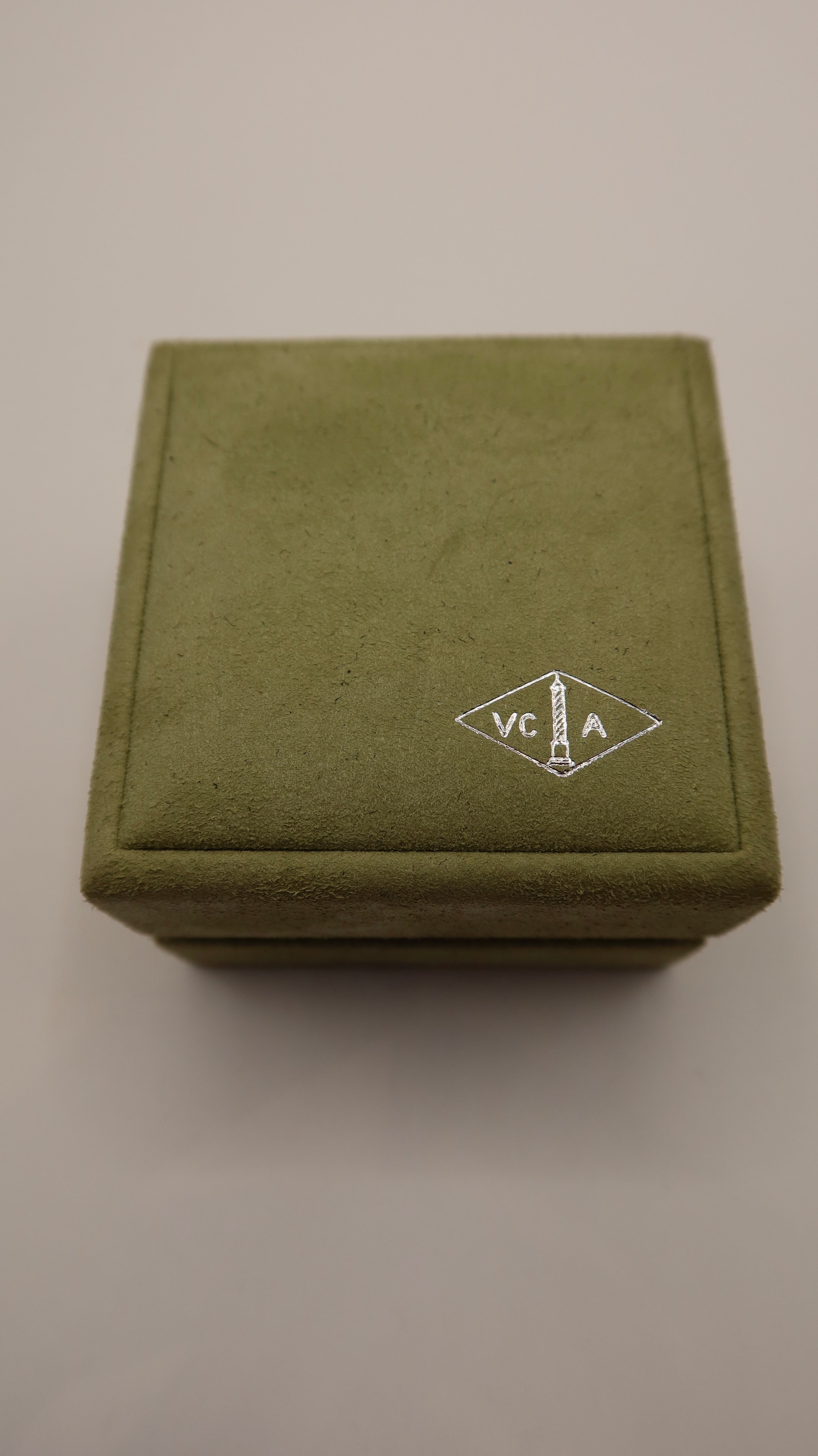 Van Cleef & Arpels Chalcedony Vintage Alhambra Necklace (WG)