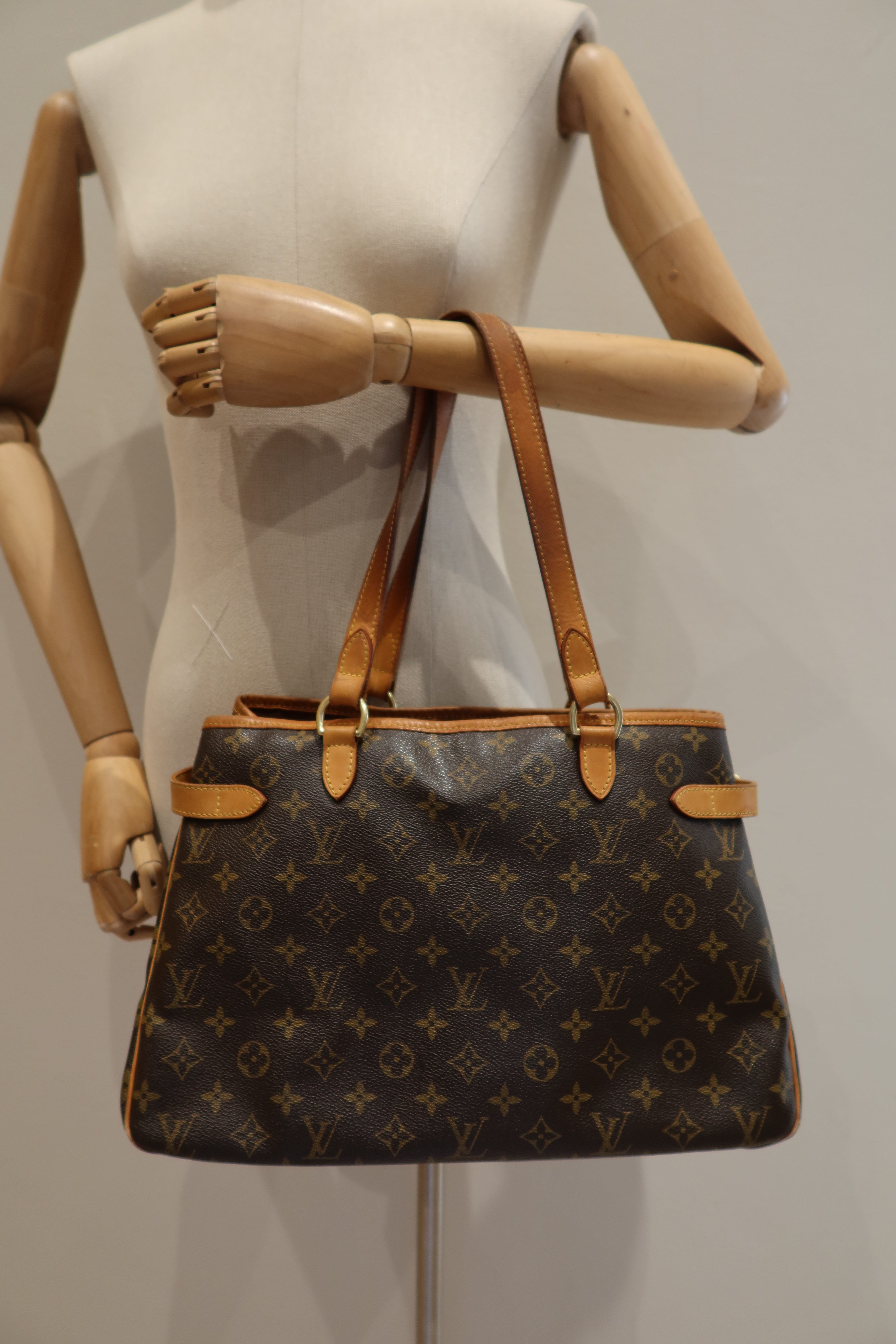Louis Vuitton Batignolles Tote