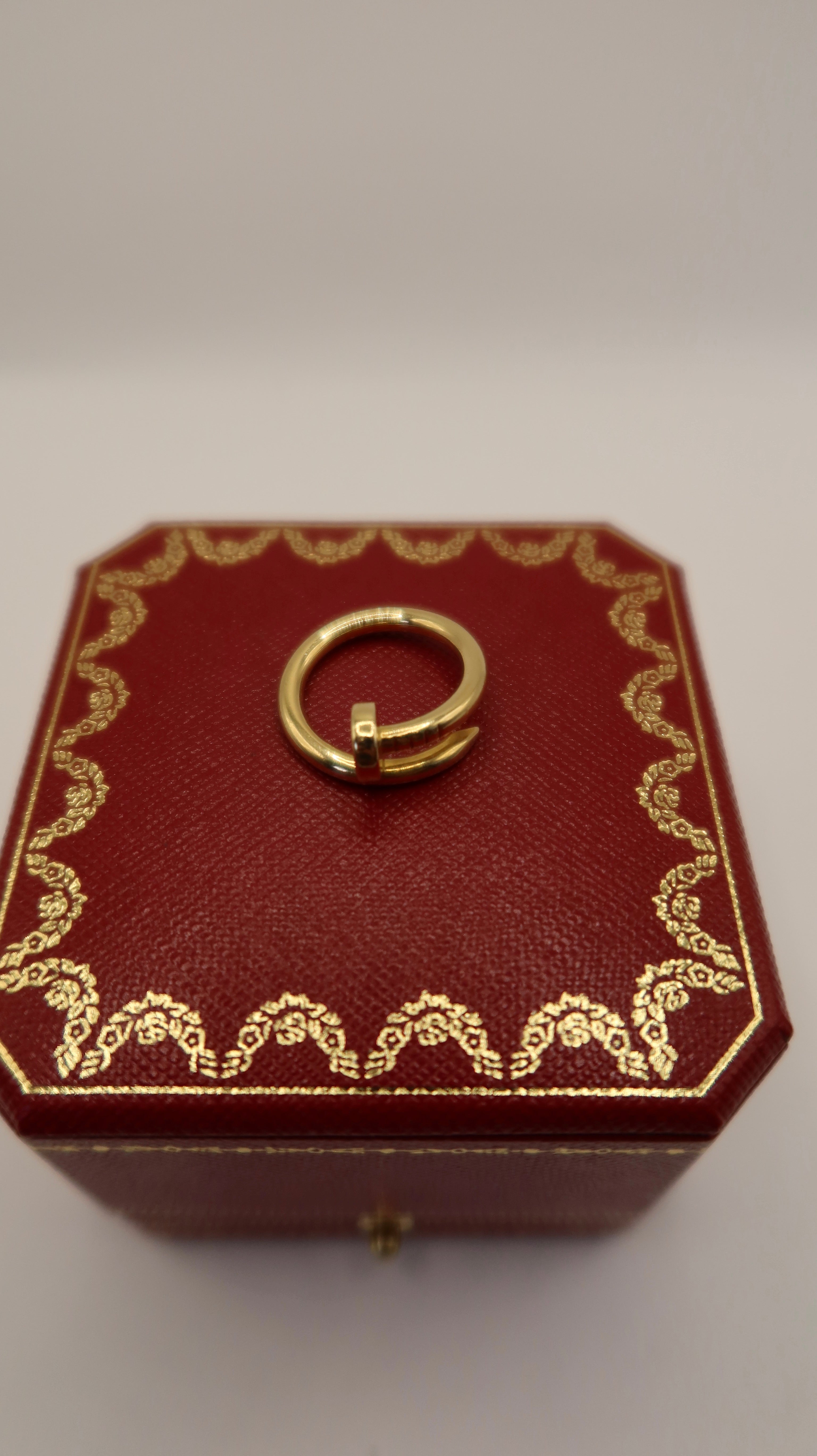 Cartier Juste Un Clou Ring (52/YG)