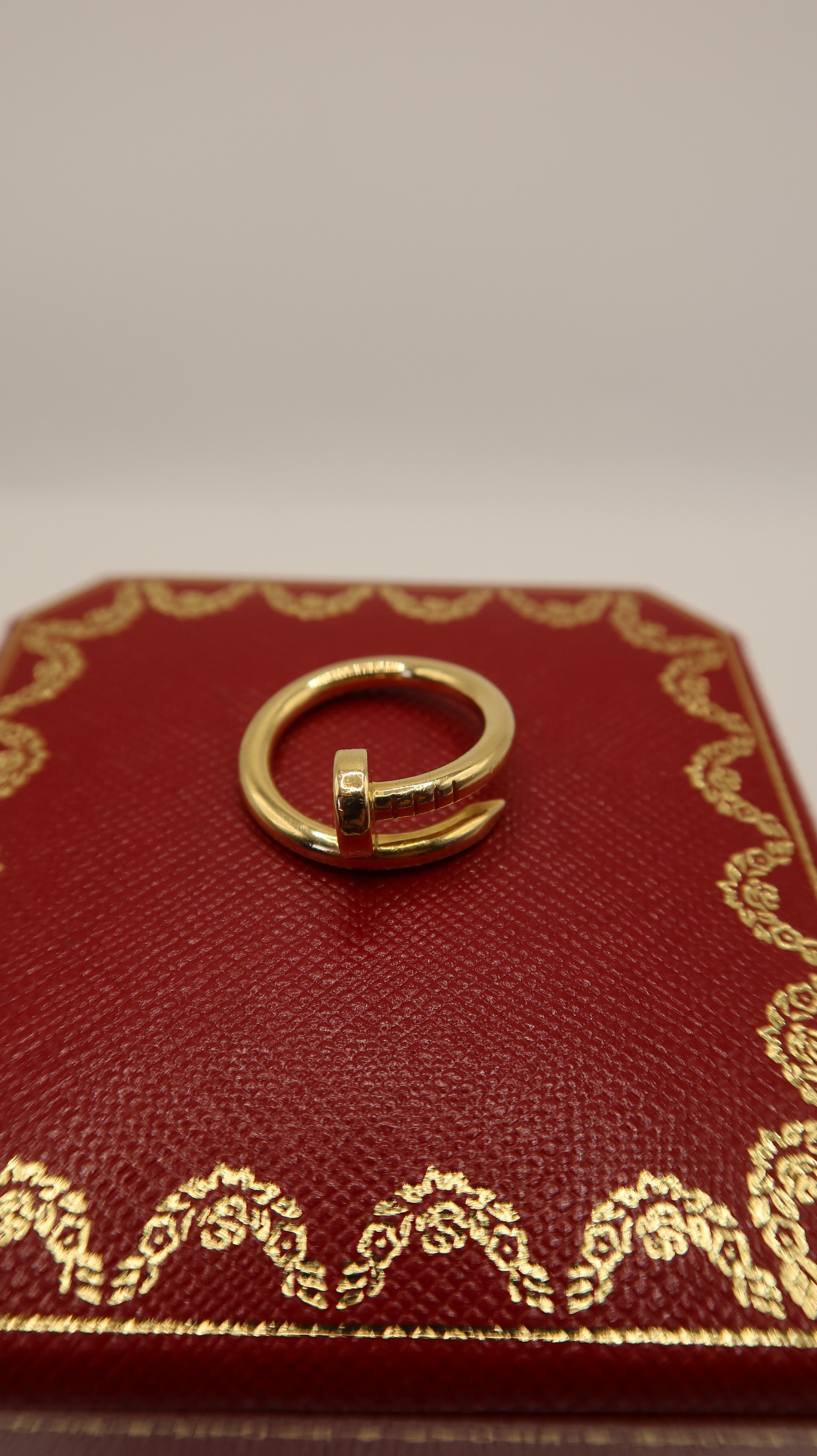 Cartier Juste Un Clou Ring (52/YG)