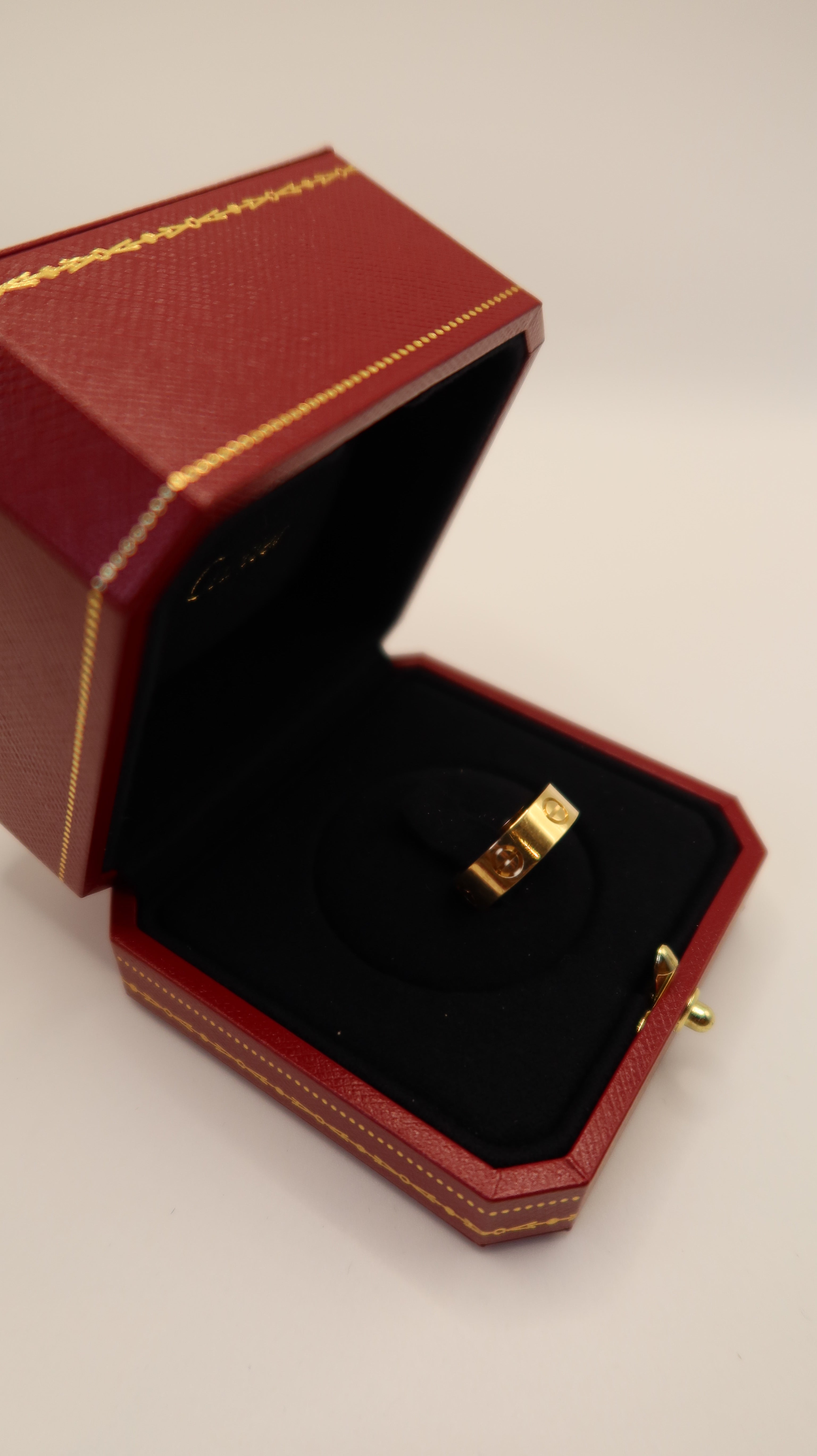 Cartier Love Ring (51/YG)