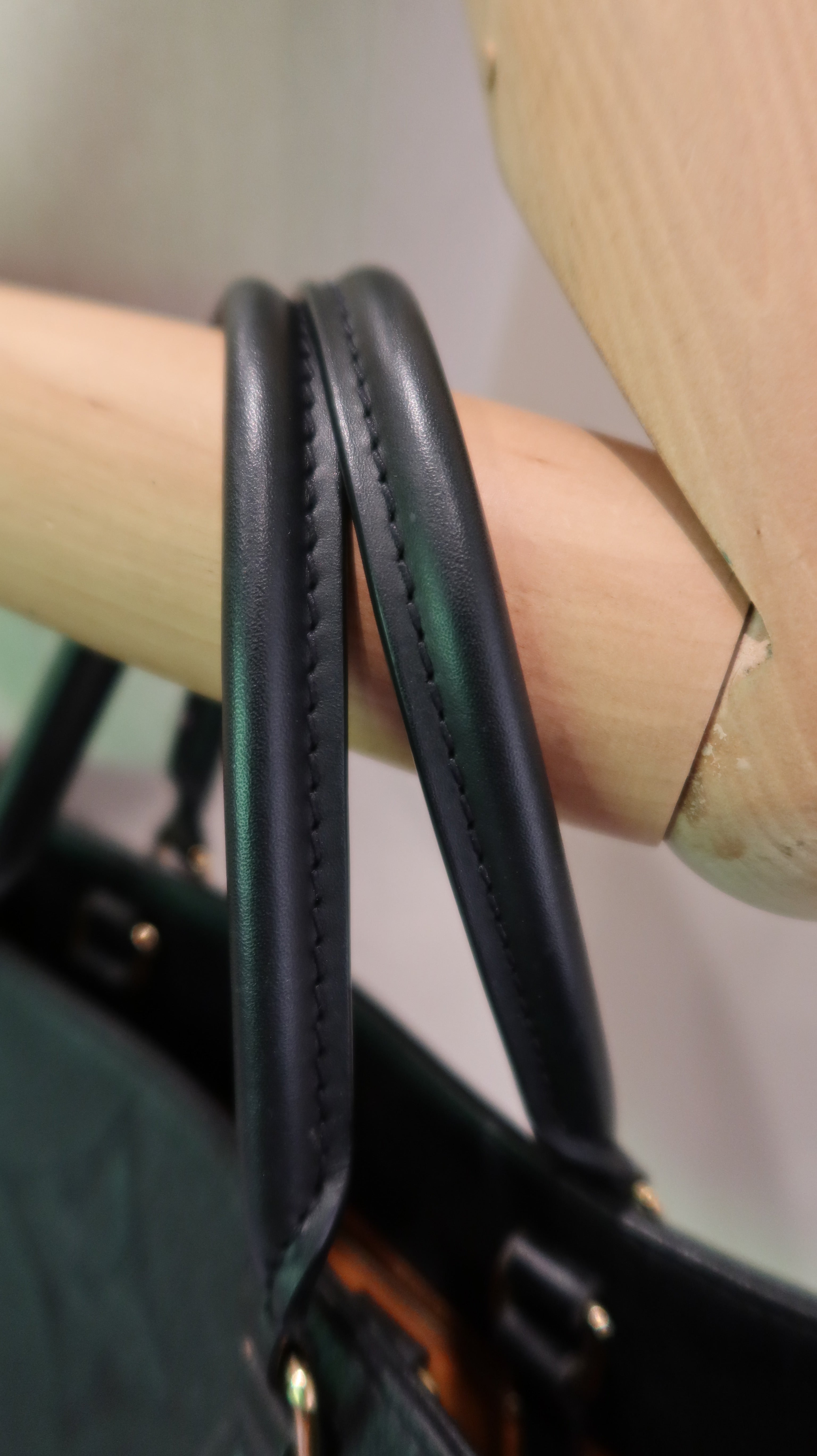 Louis Vuitton OnTheGo GM