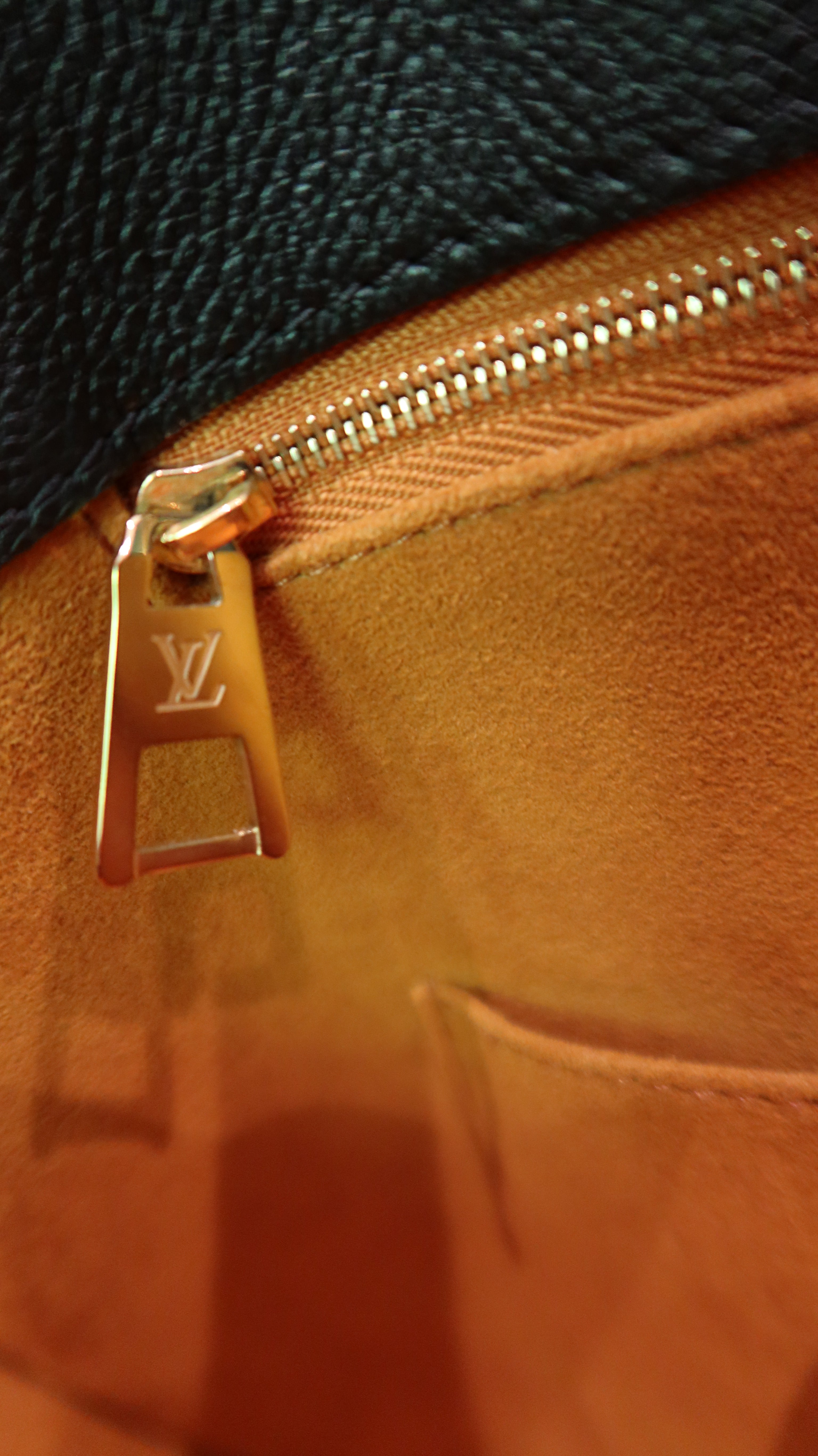 Louis Vuitton OnTheGo GM