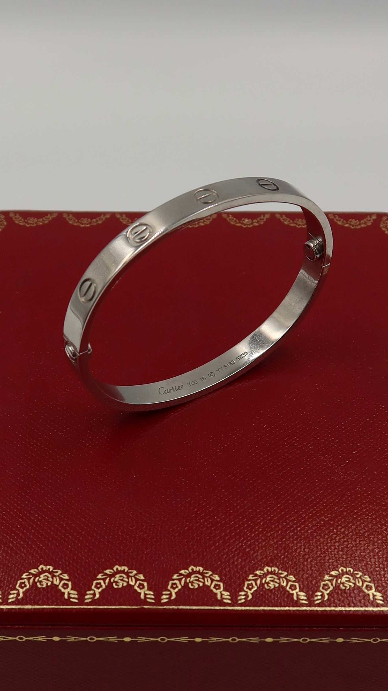 Cartier Love Bracelet (16/WG)