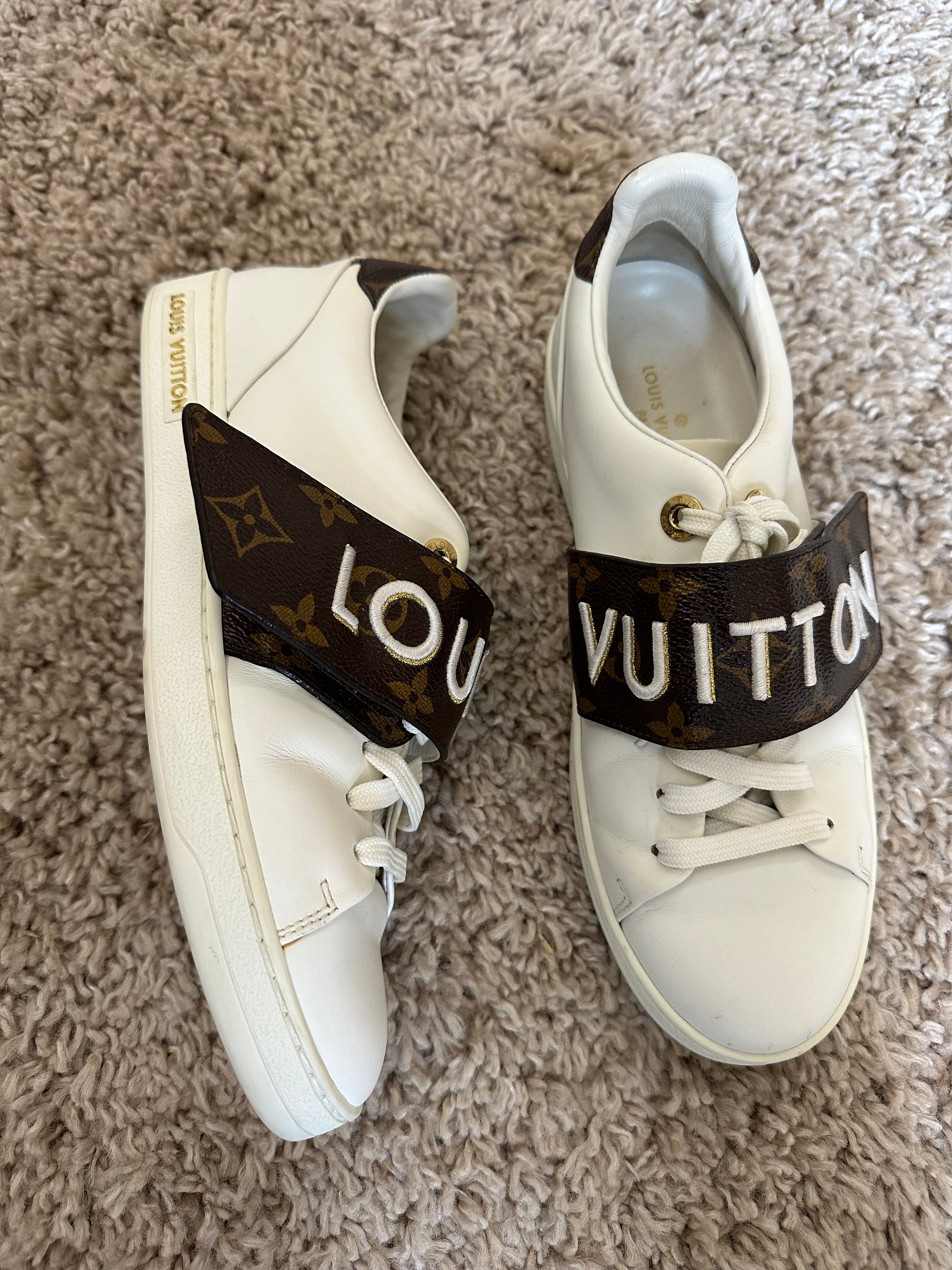 Louis Vuitton Sneakers (EU38)