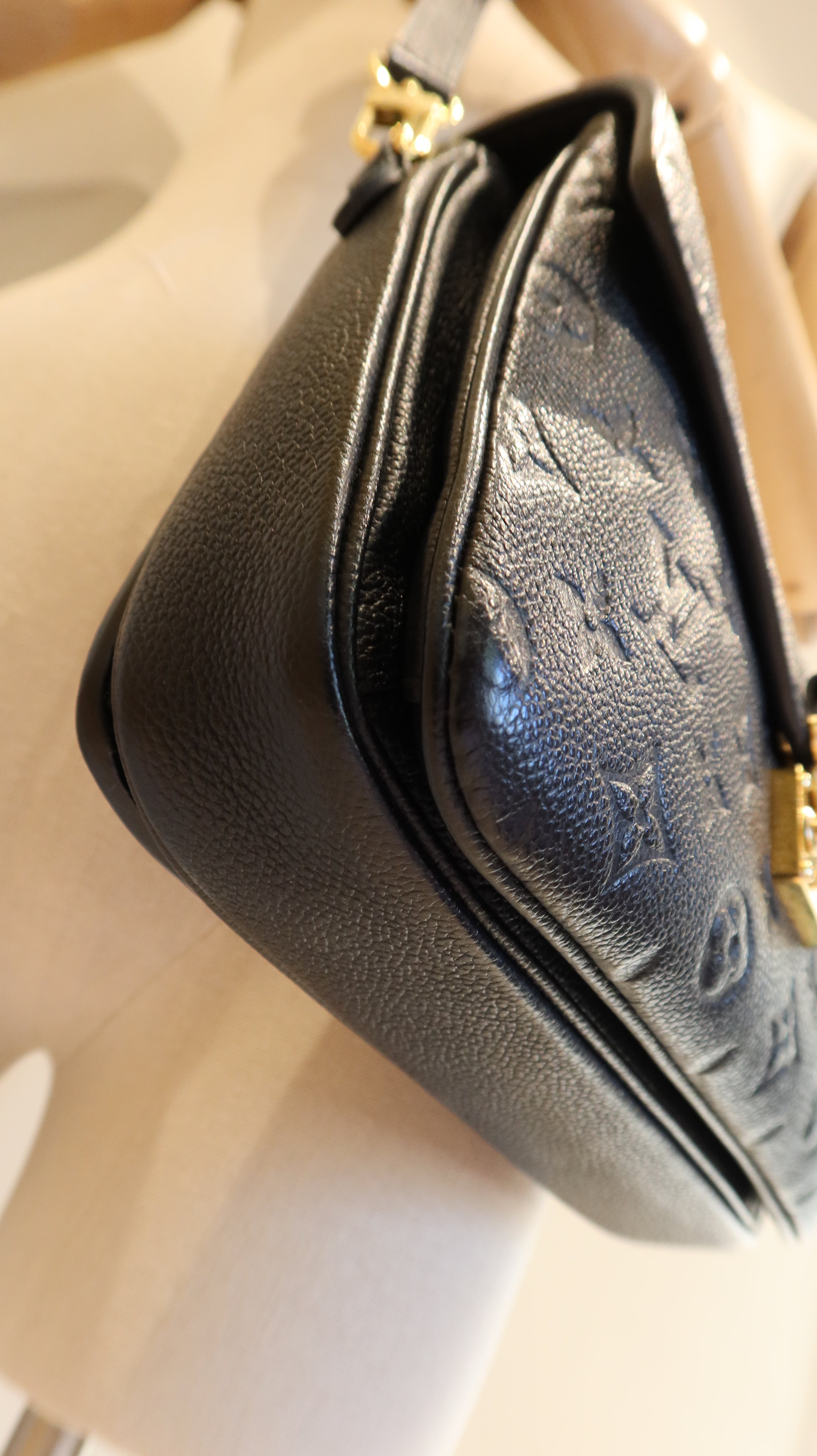 Louis Vuitton Pochette Metis Bag