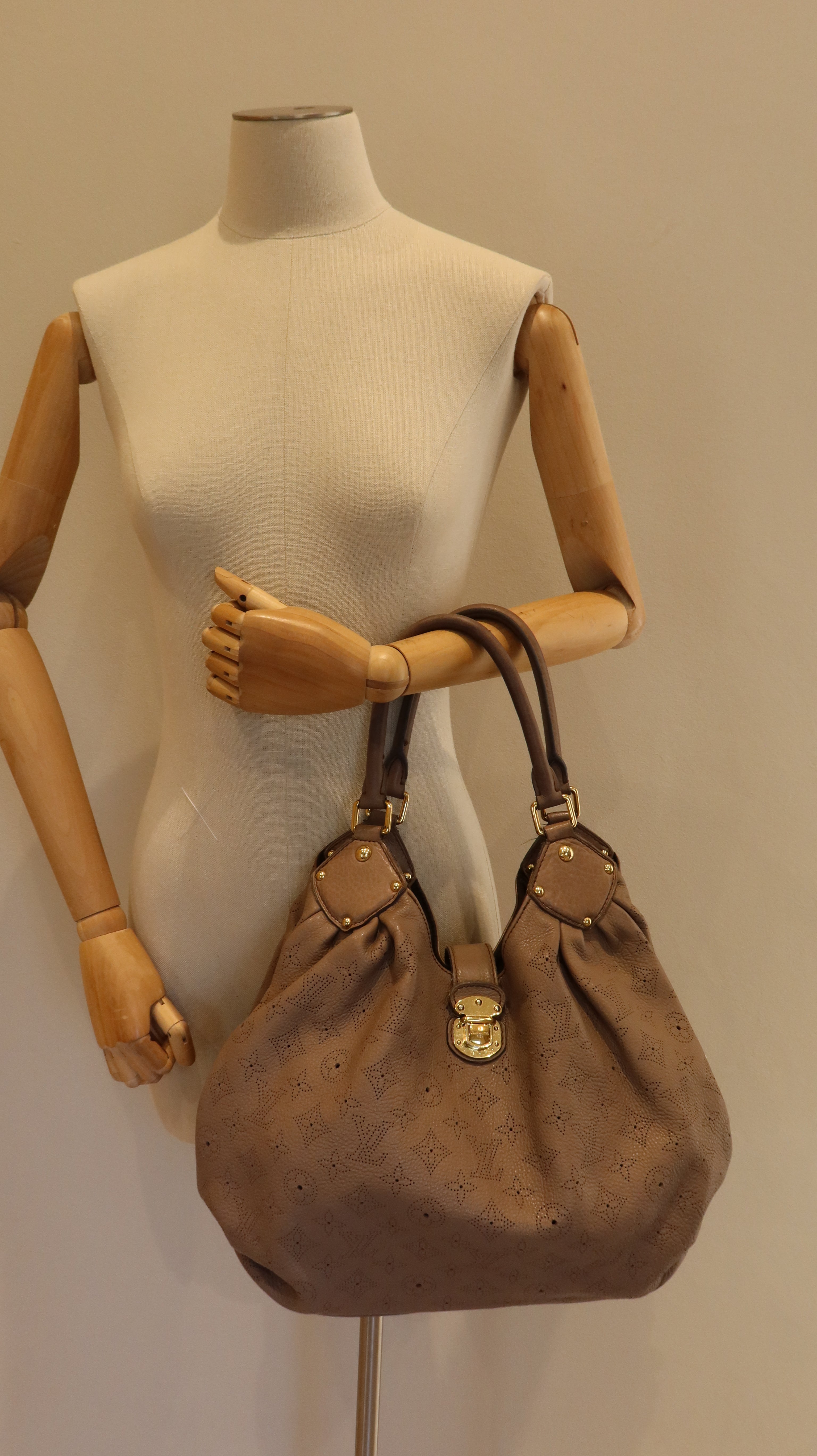 Louis Vuitton Mahina L Tote Bag