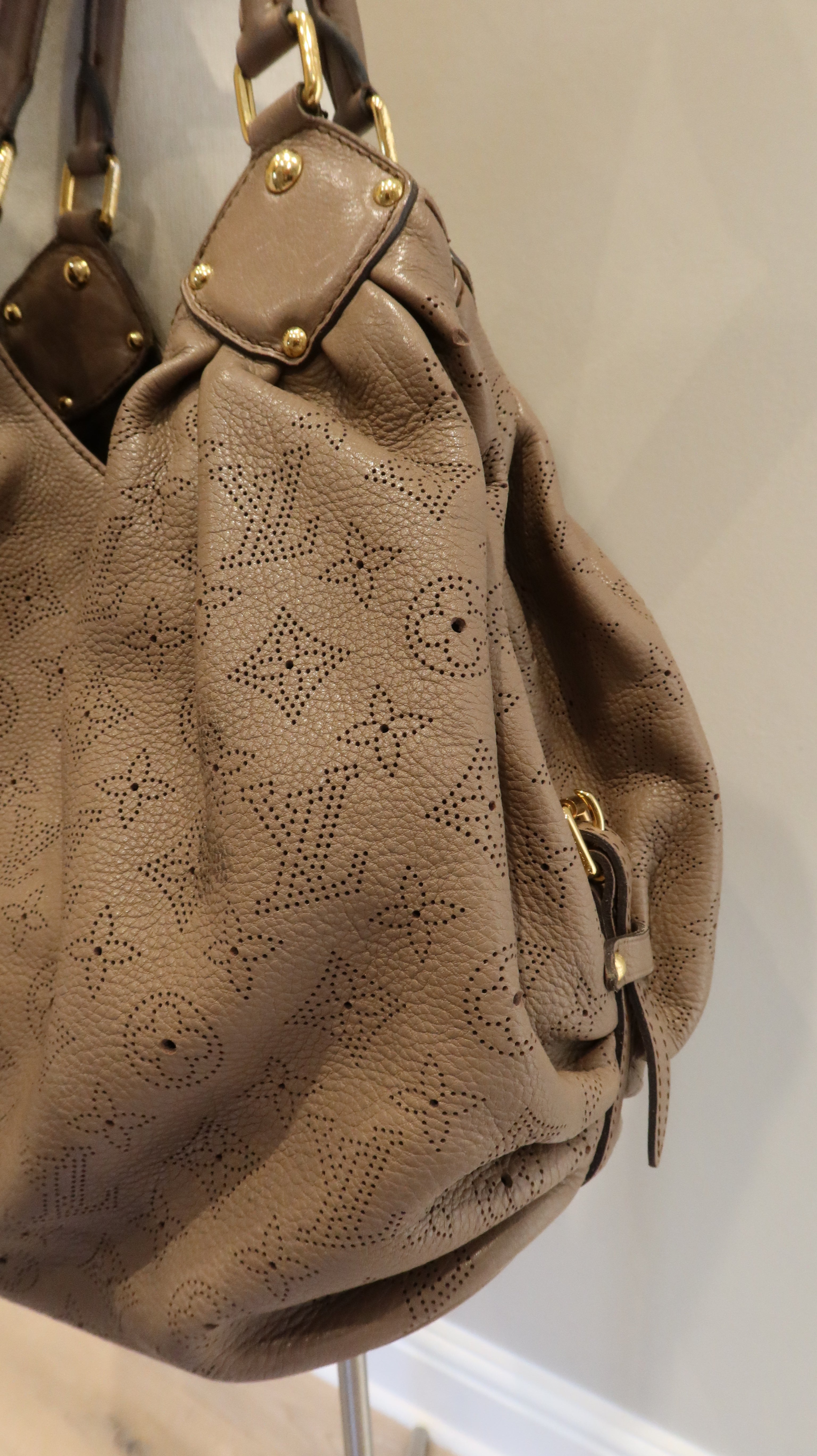 Louis Vuitton Mahina L Tote Bag