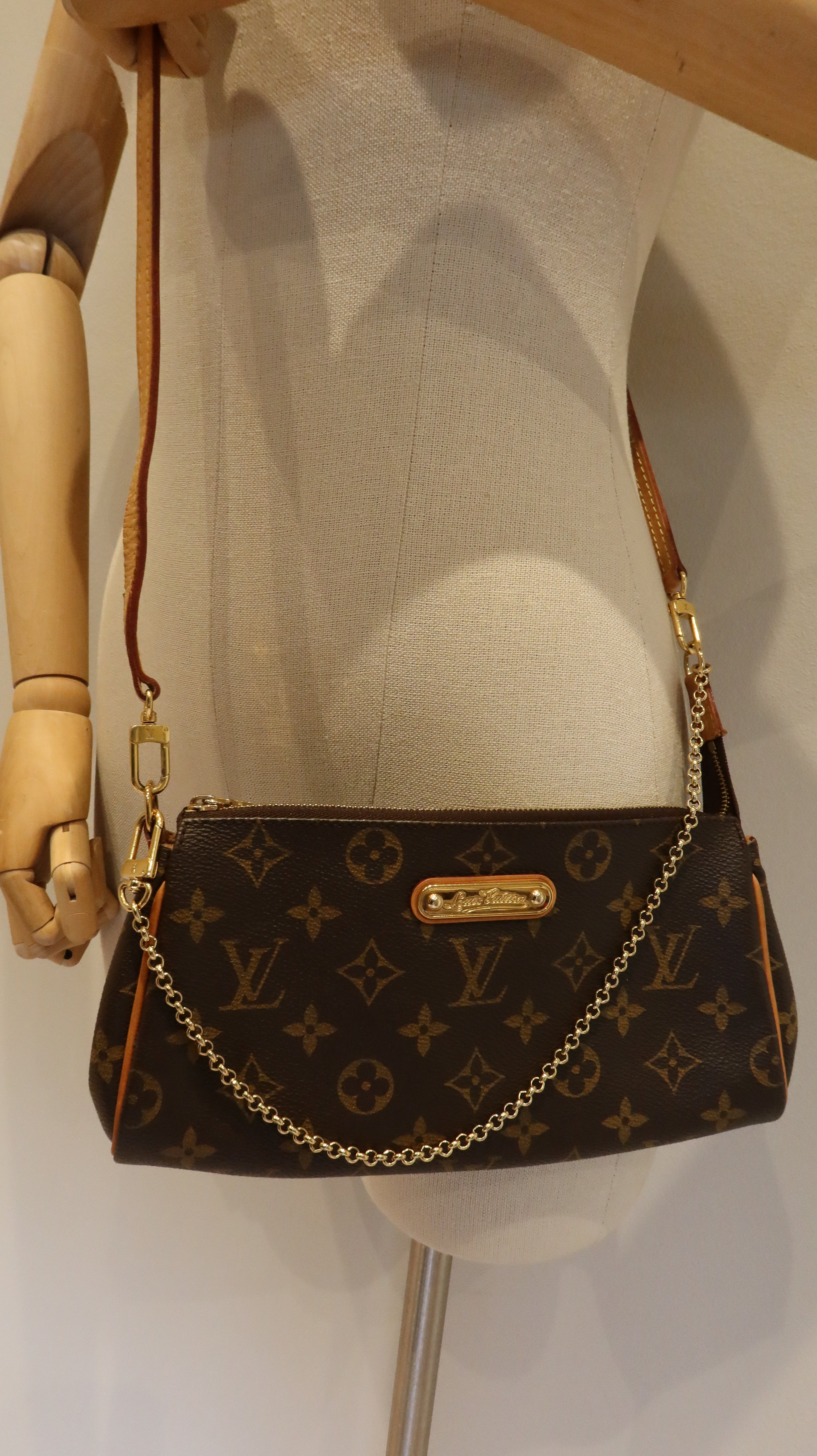 Louis Vuitton Eva Clutch