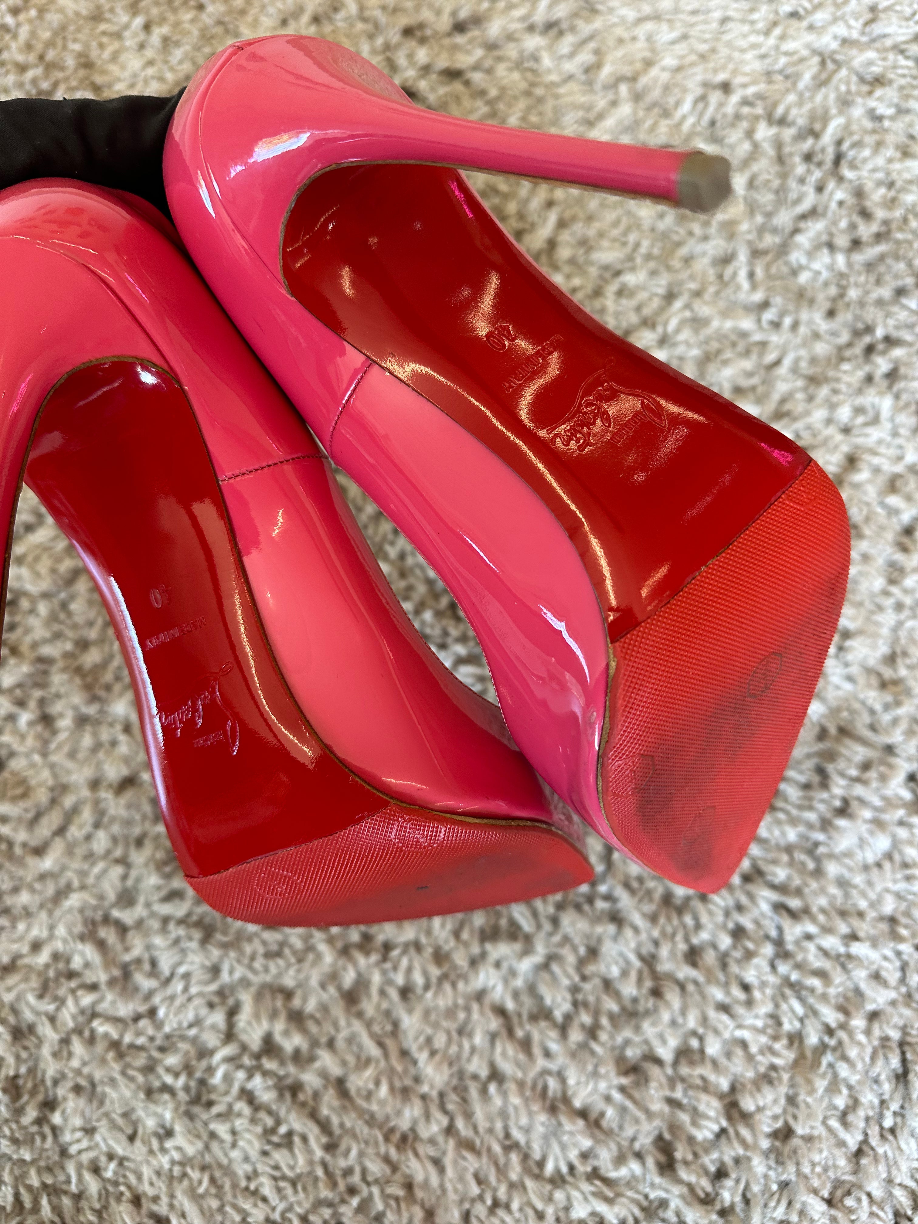 Christian Louboutin Heels (EU40)