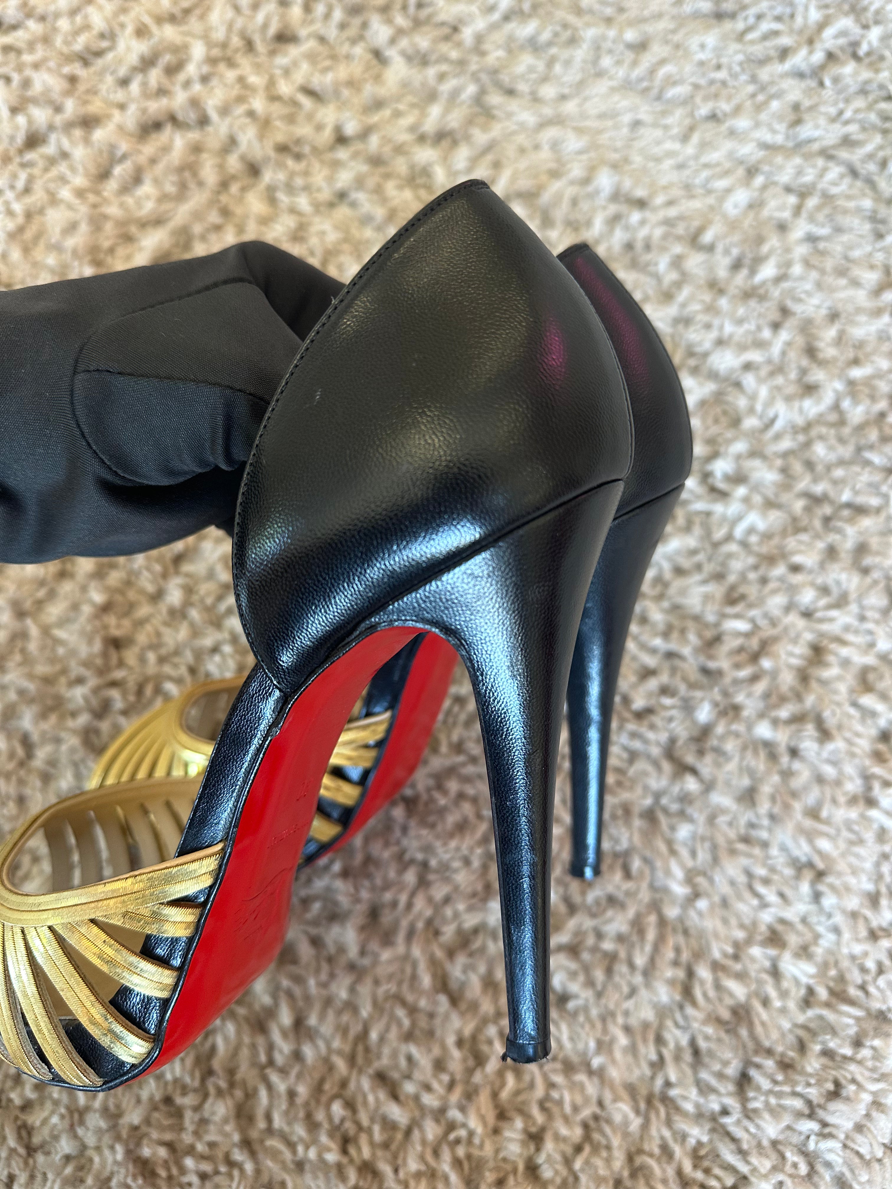 Christian Louboutin Heels (EU40)