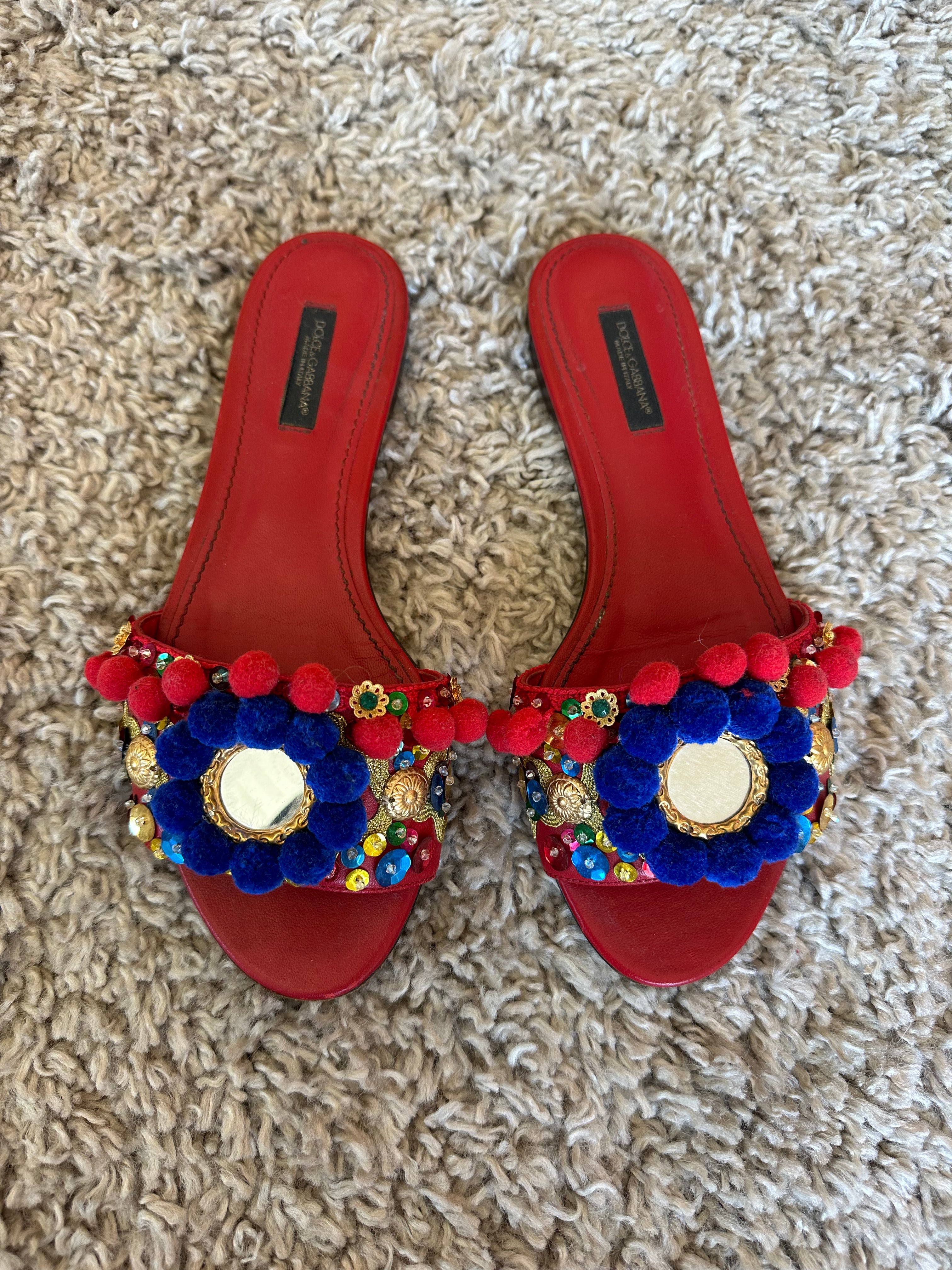 Dolce & Gabbana Pom Pom Slides (EU37)