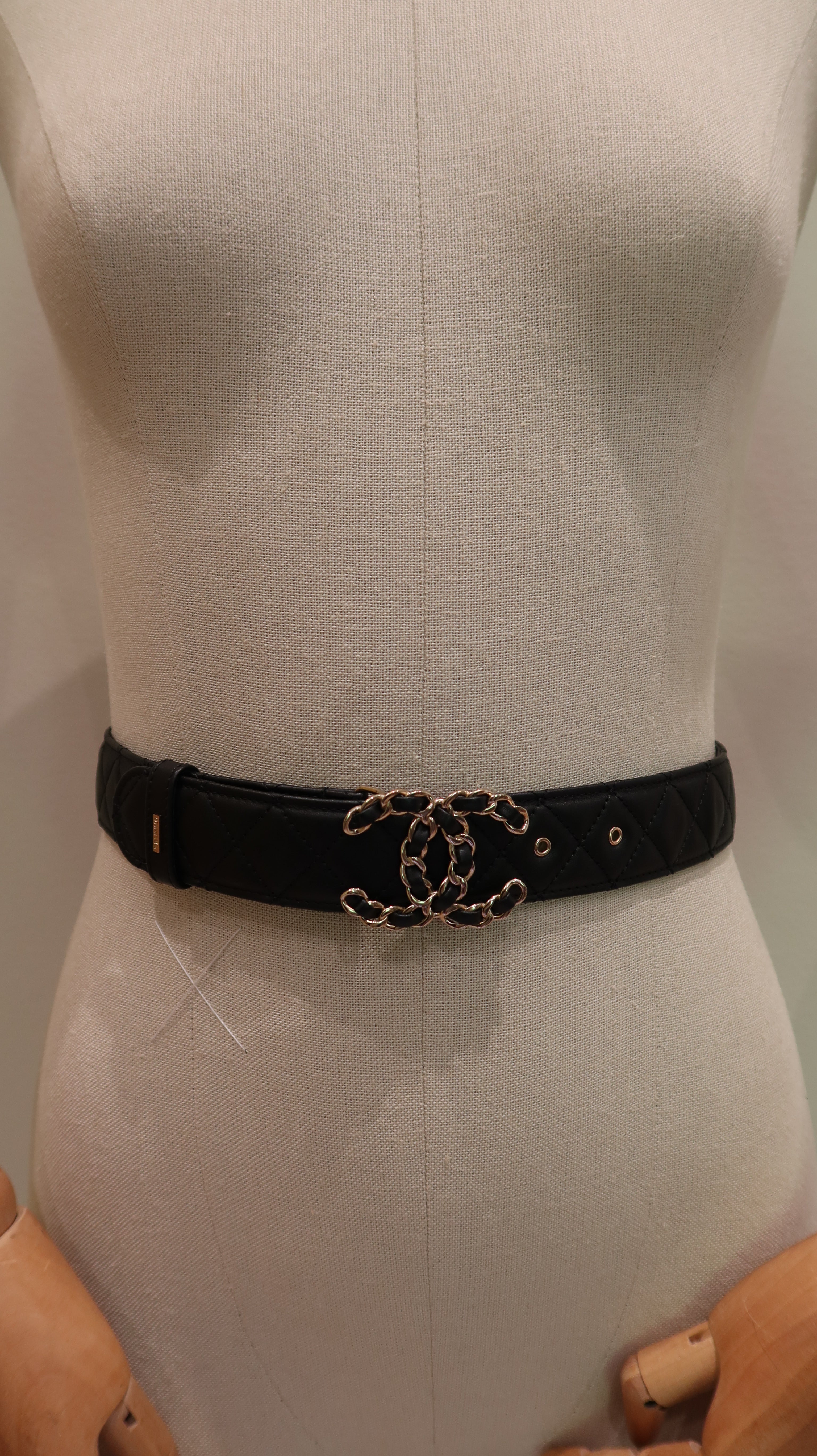 Chanel B22 Quilted Belt (80/32)