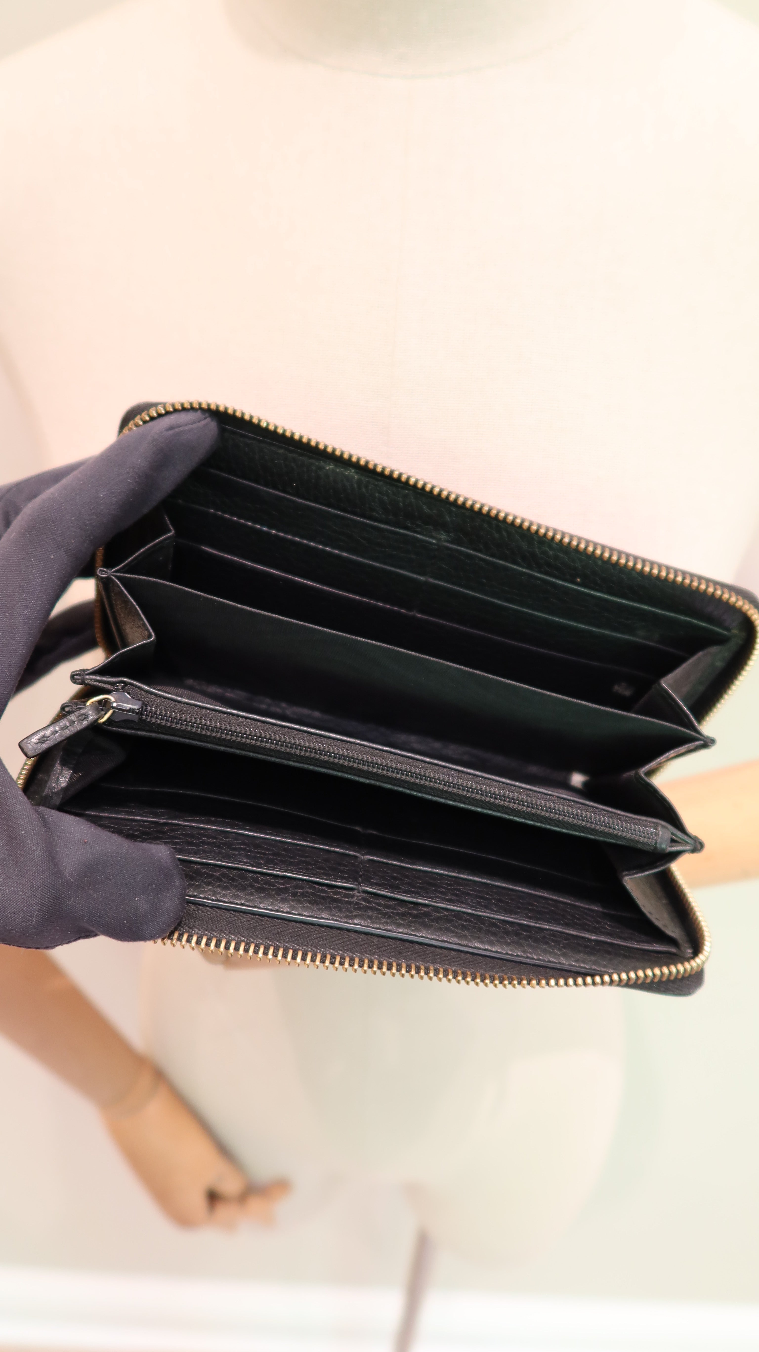 Gucci Marmont Zip Around Wallet