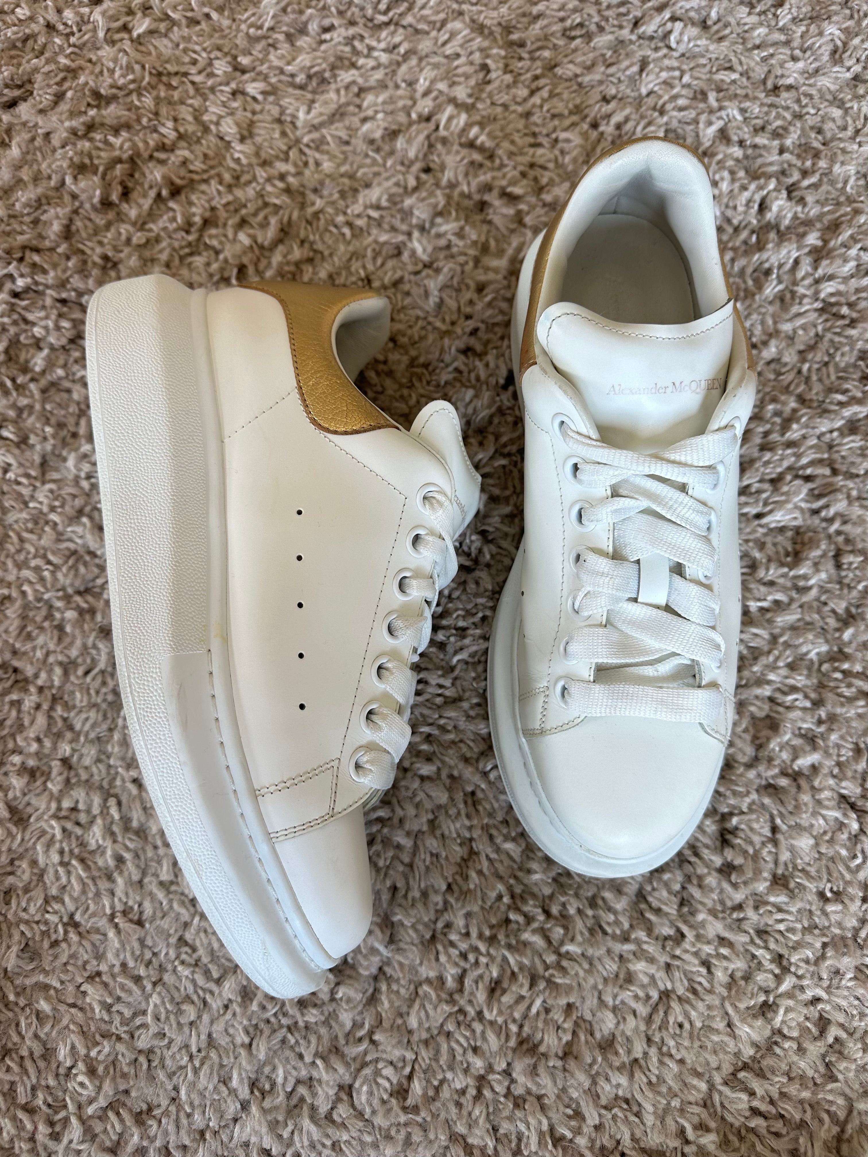 Alexander McQueen Sneakers (EU40)