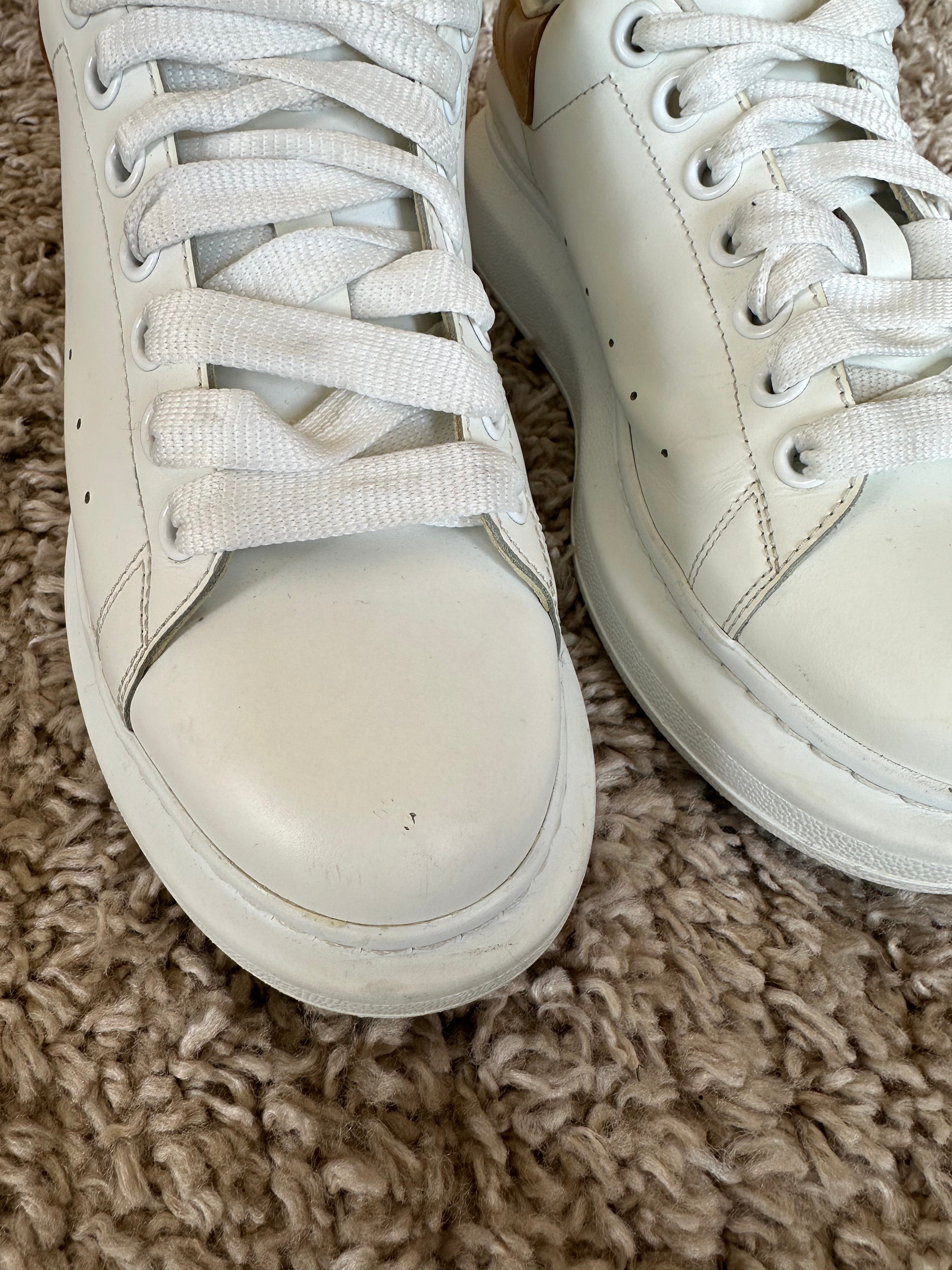 Alexander McQueen Sneakers (EU40)