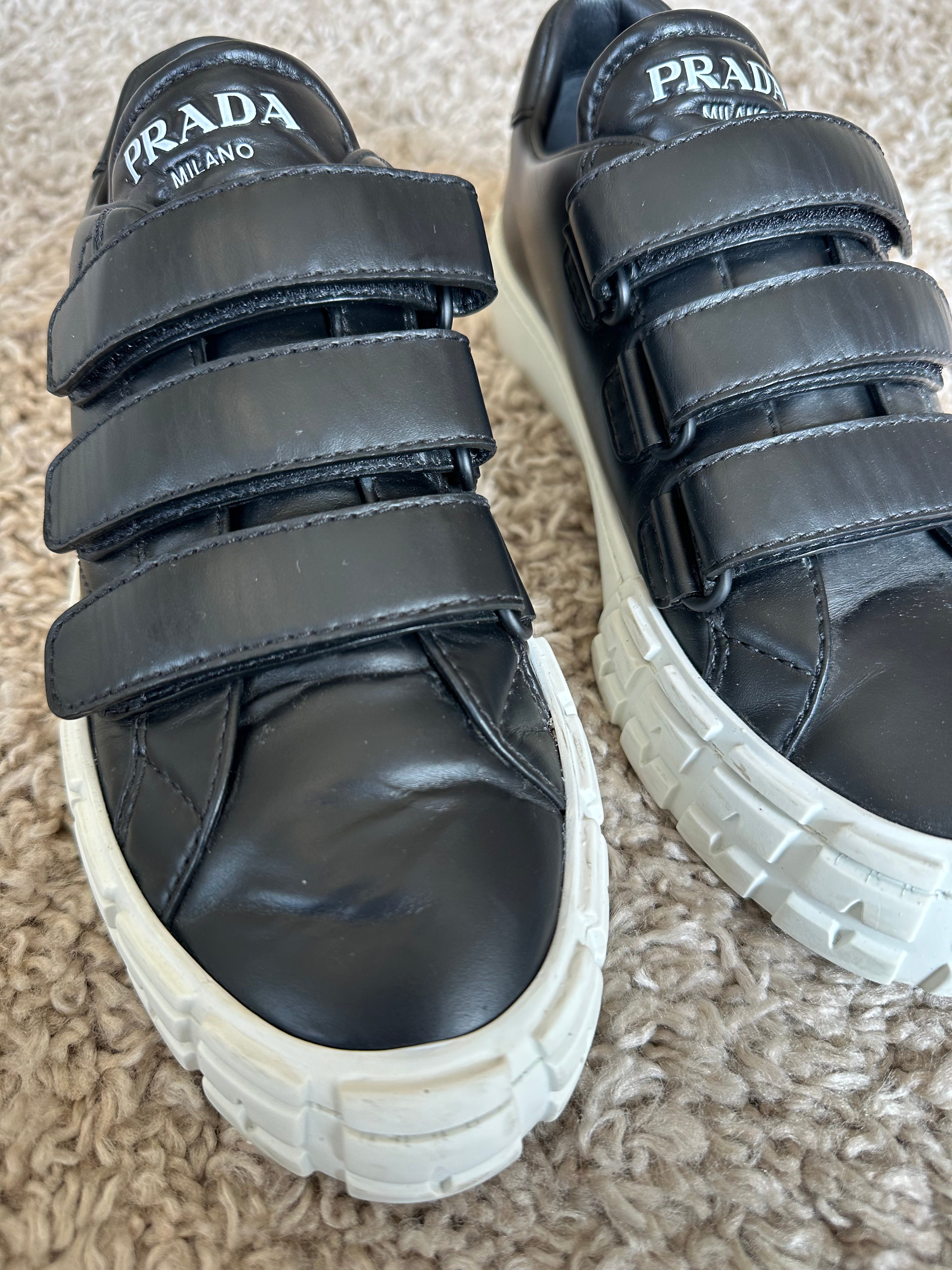 Prada Sneakers (EU39)