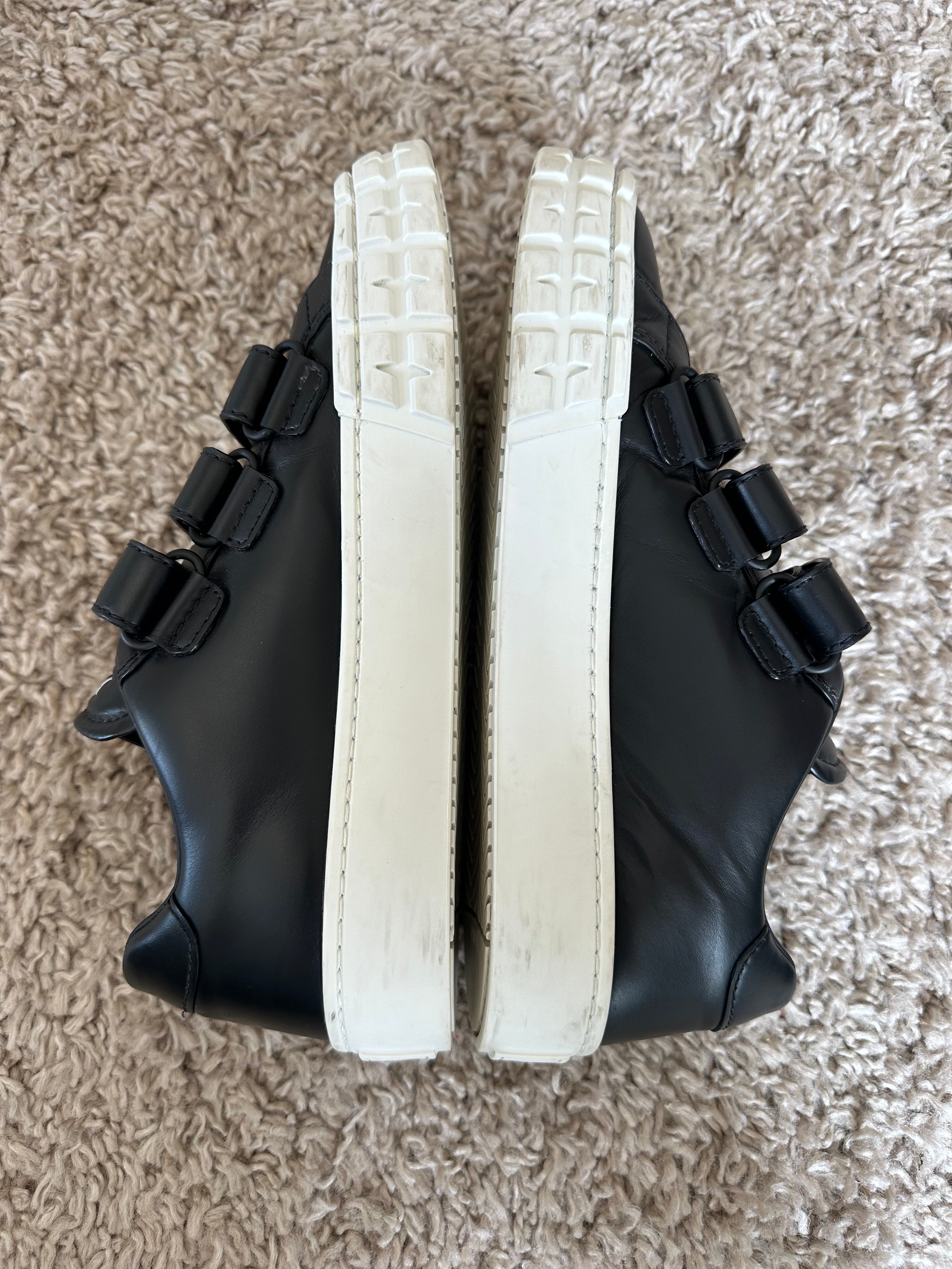 Prada Sneakers (EU39)