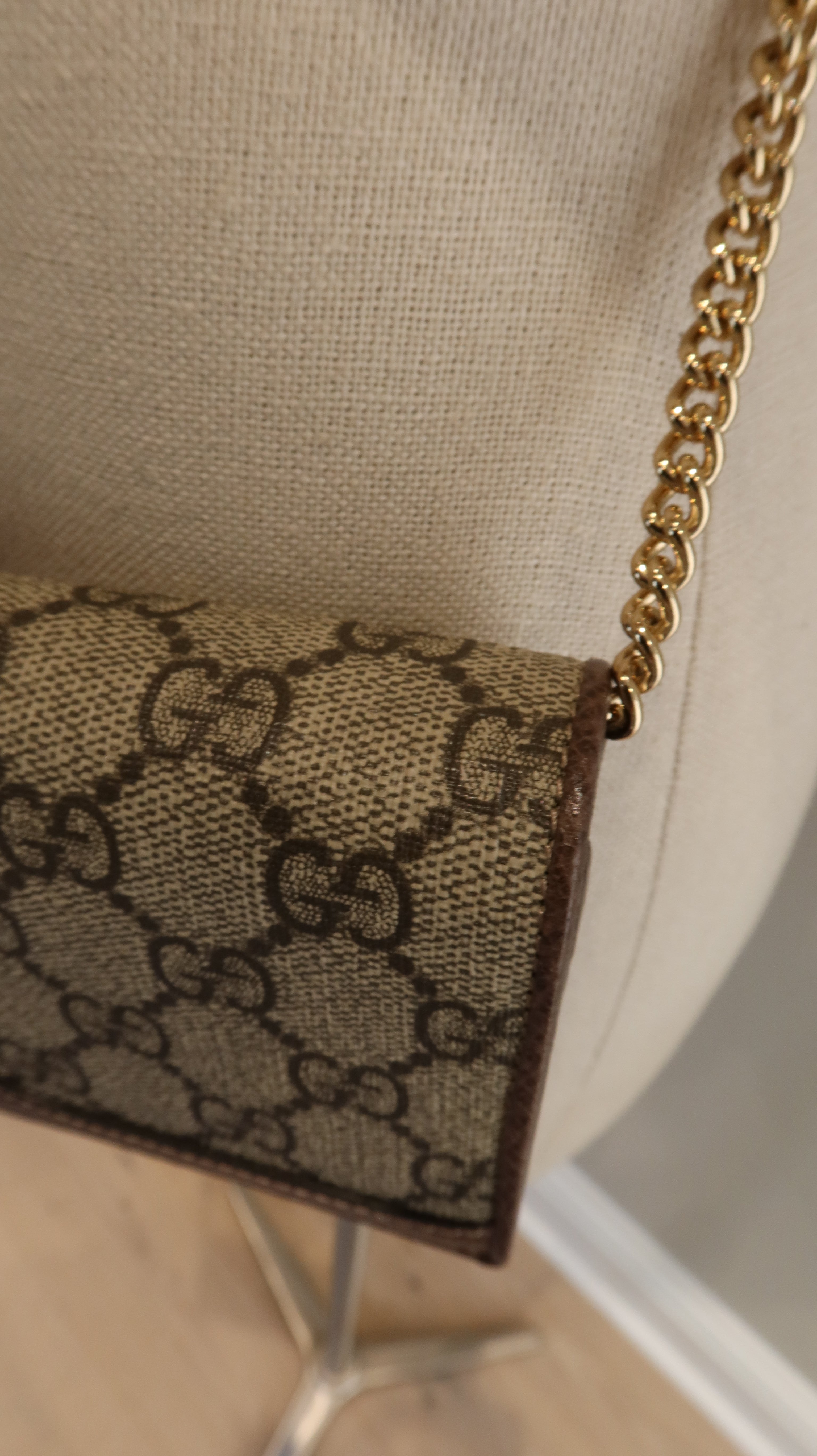 Gucci Wallet On Chain