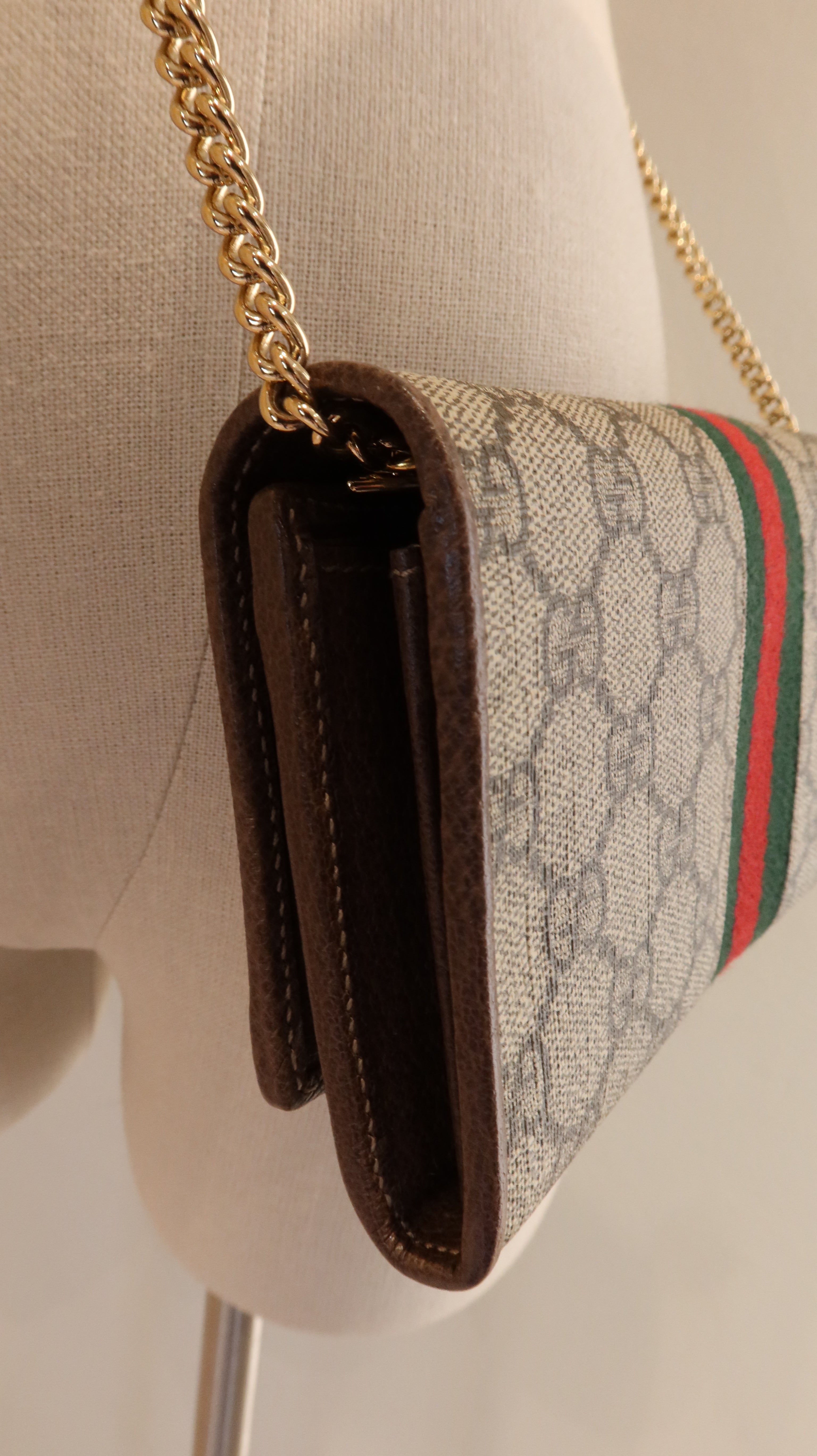 Gucci Wallet On Chain
