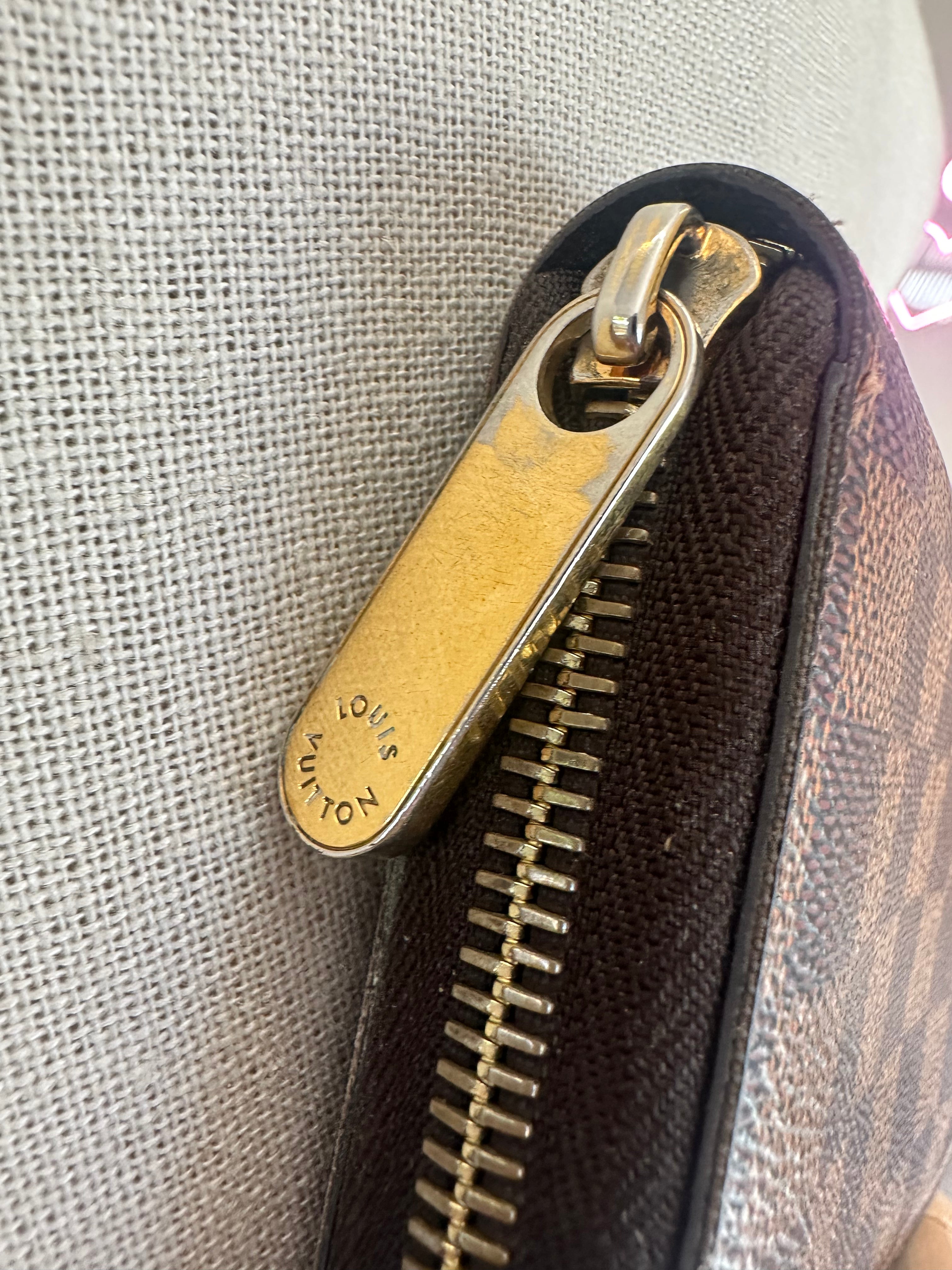 Louis Vuitton Zippy Wallet