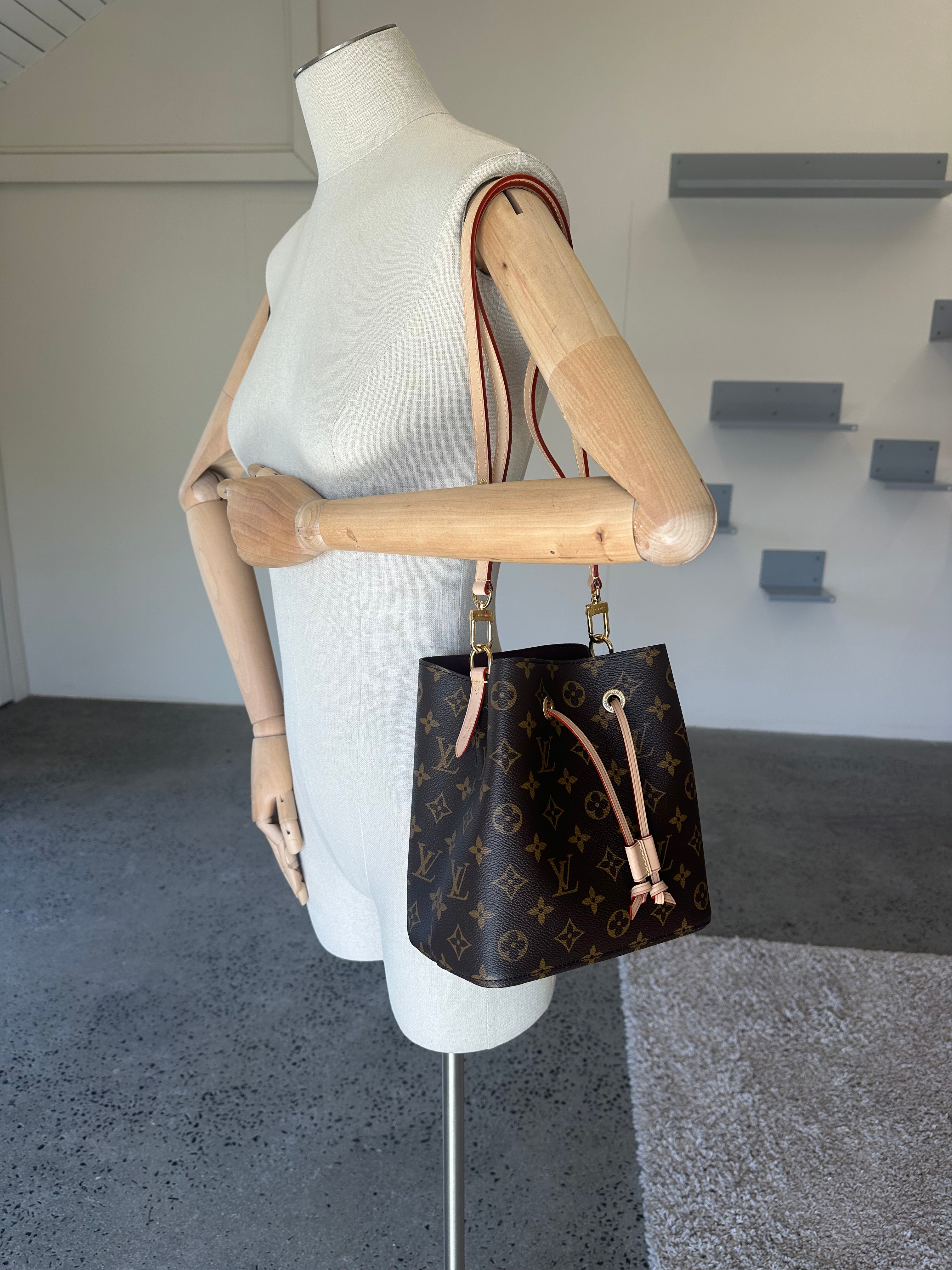 Louis Vuitton NéoNoé BB Bag