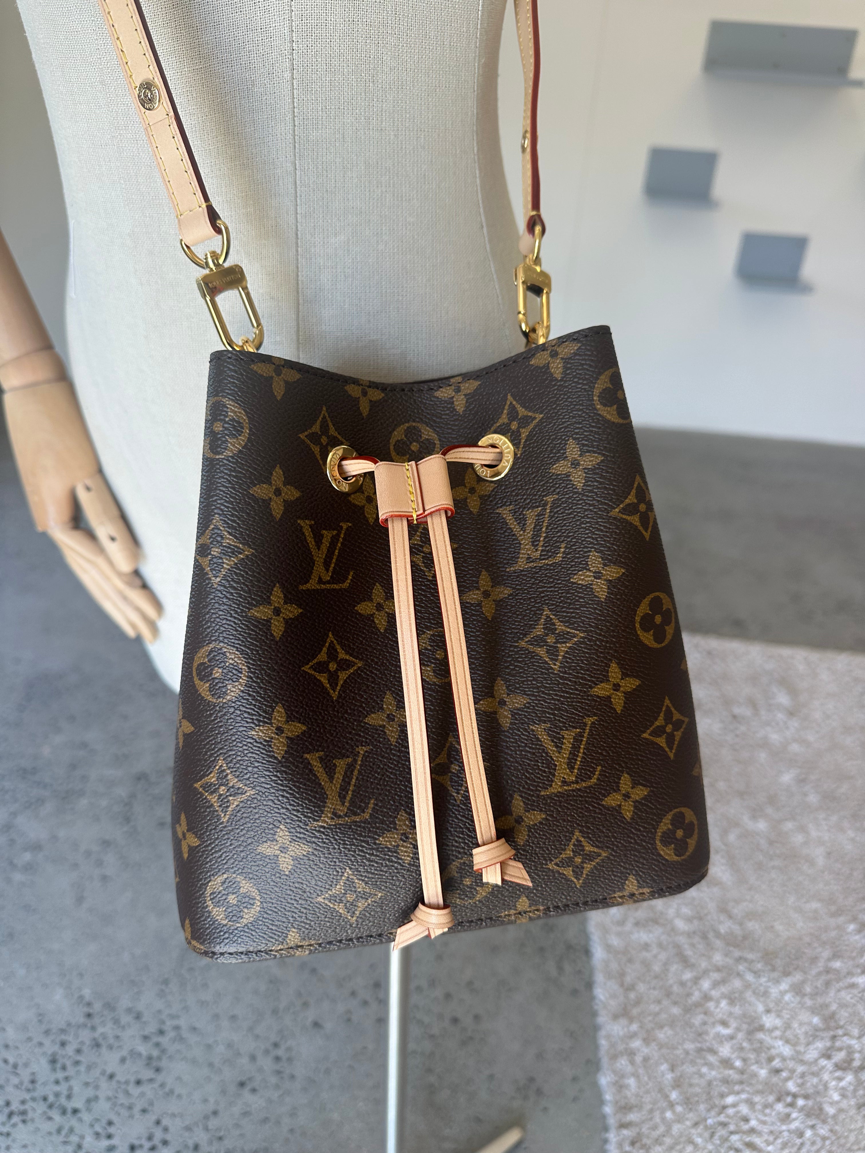 Louis Vuitton NéoNoé BB Bag