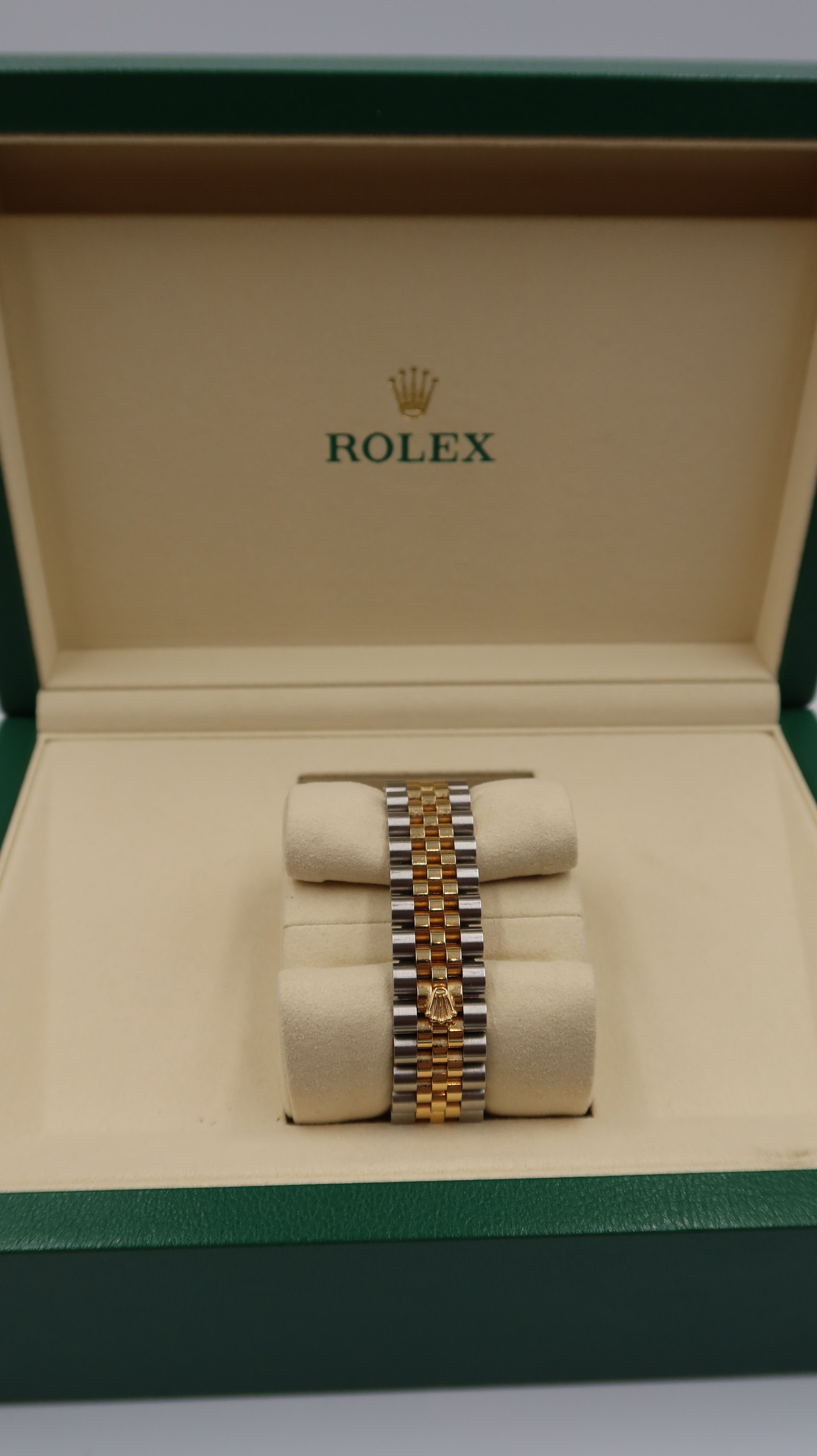 Rolex Oyster Perpetual (31mm)