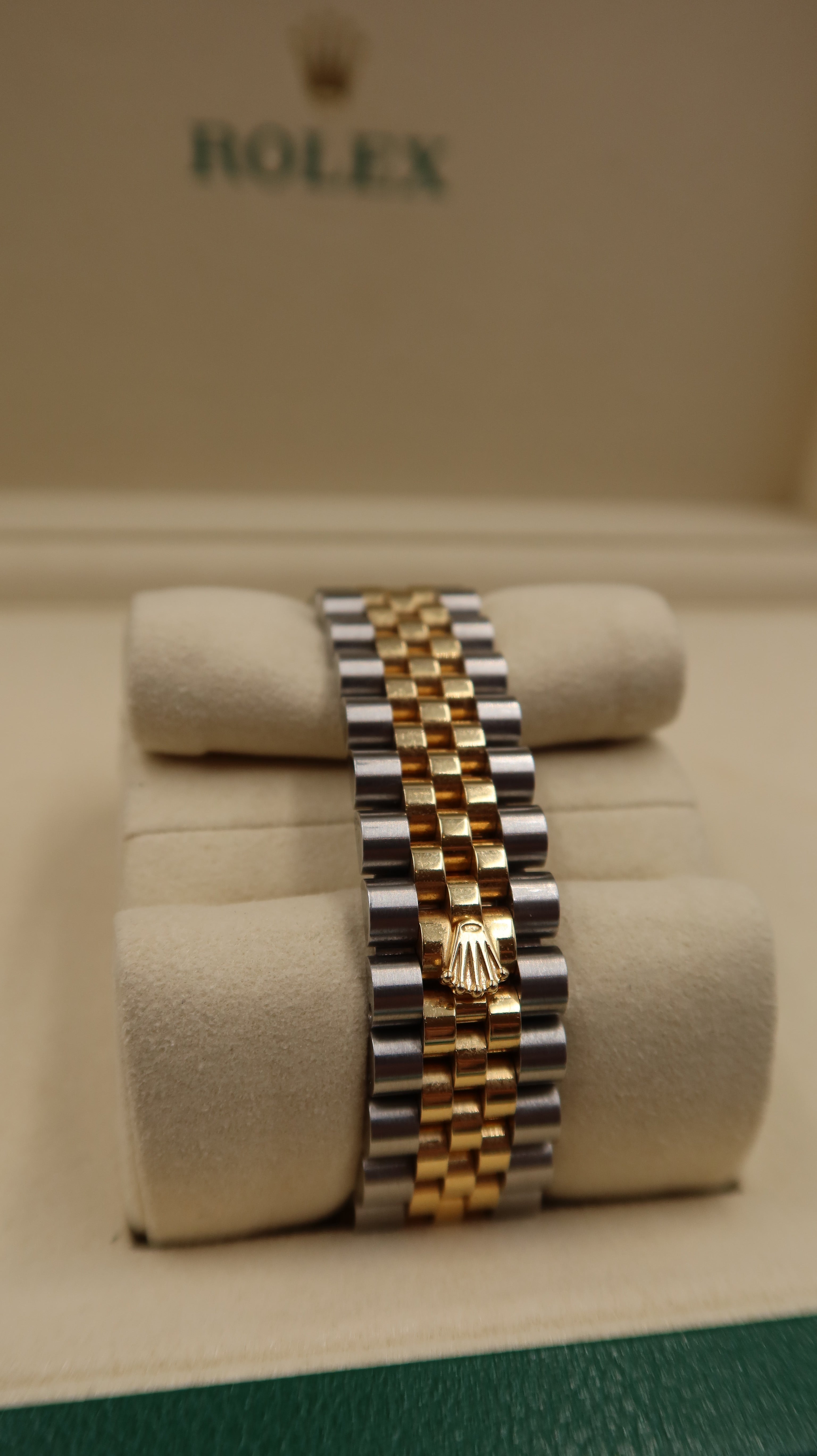 Rolex Oyster Perpetual (31mm)