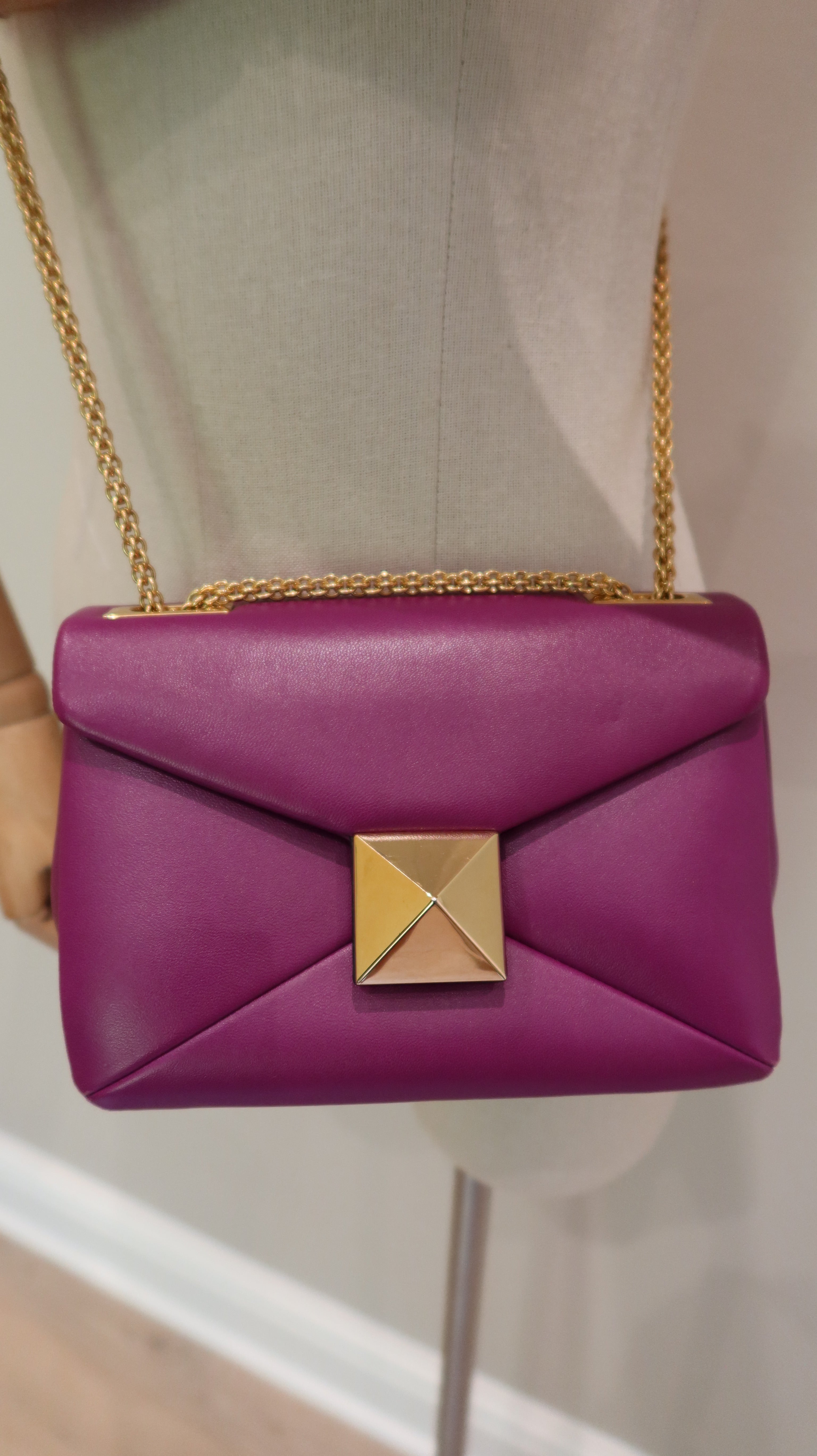 Valentino One Stud Chain Bag