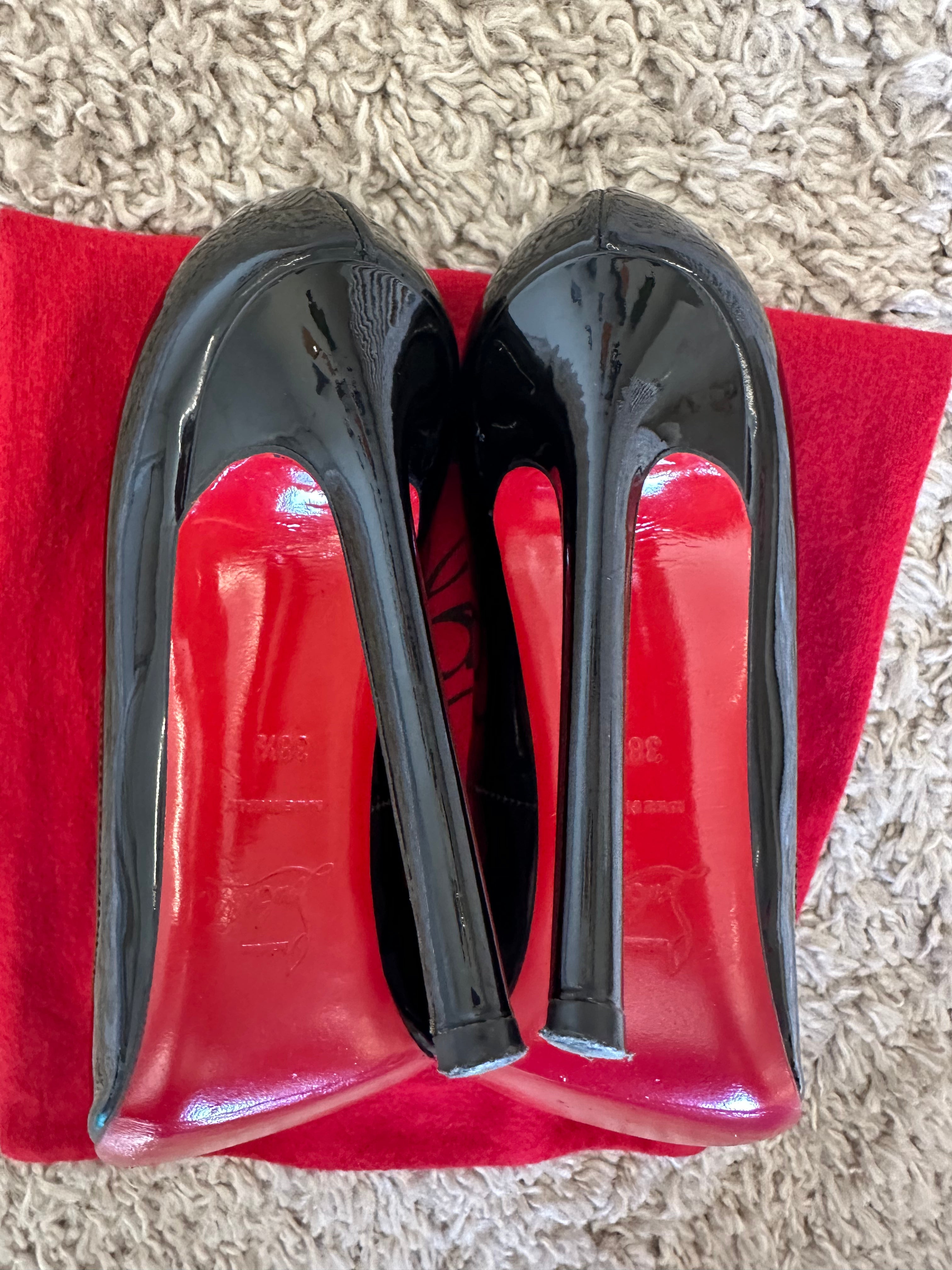 Christian Louboutin Heels (EU38.5)