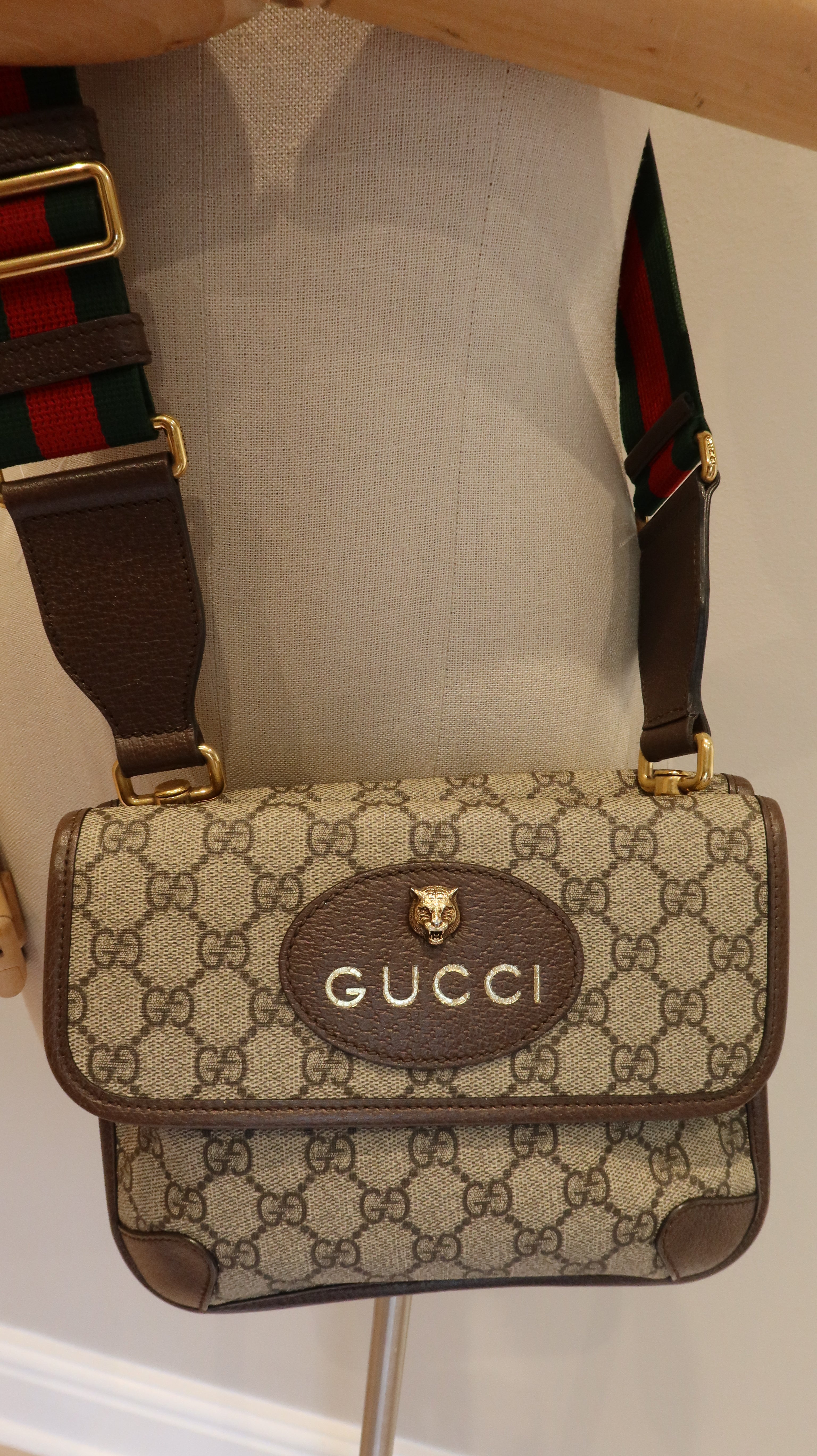 Gucci Supreme Neo Vintage Messenger Bag