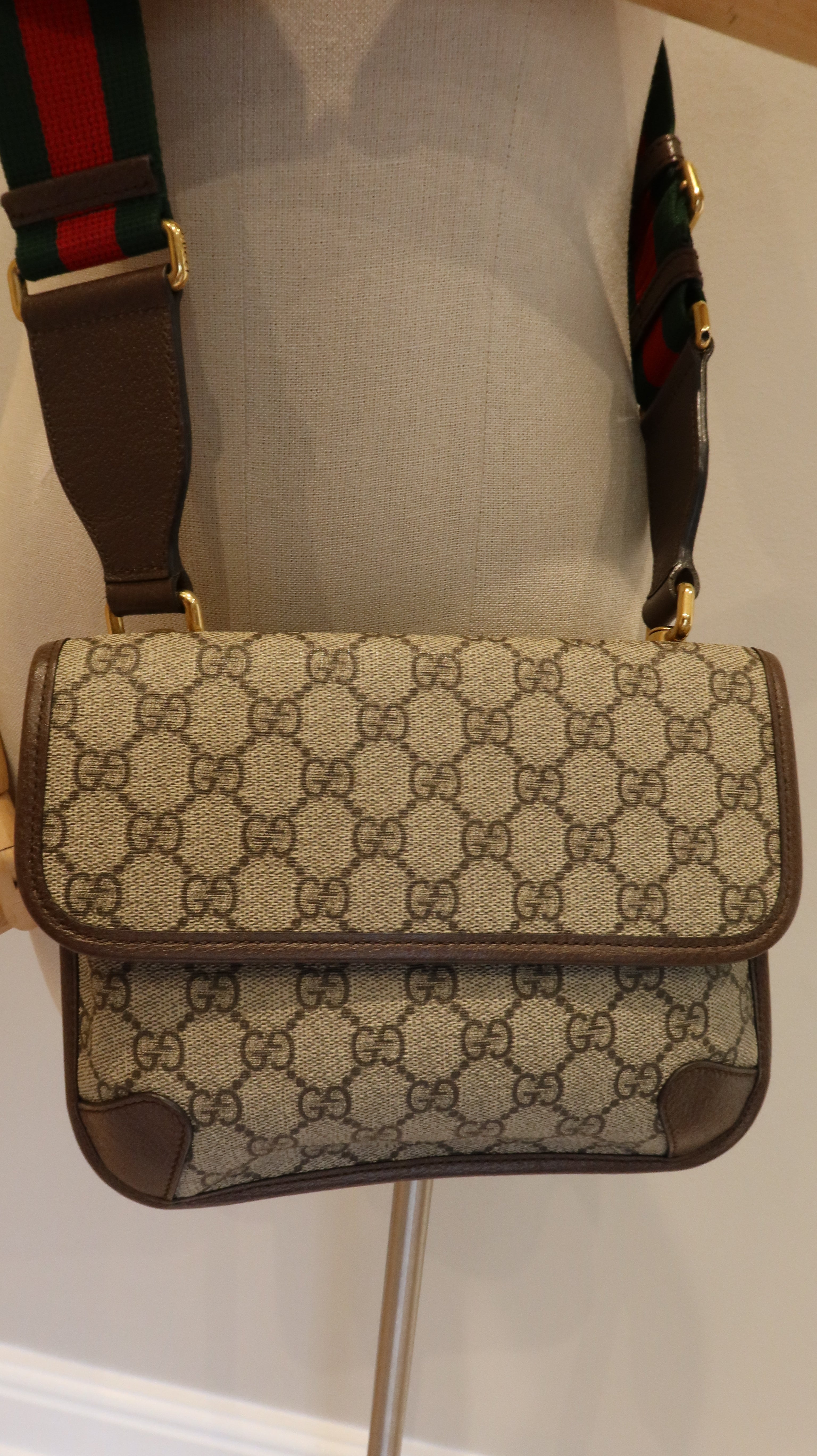Gucci Supreme Neo Vintage Messenger Bag