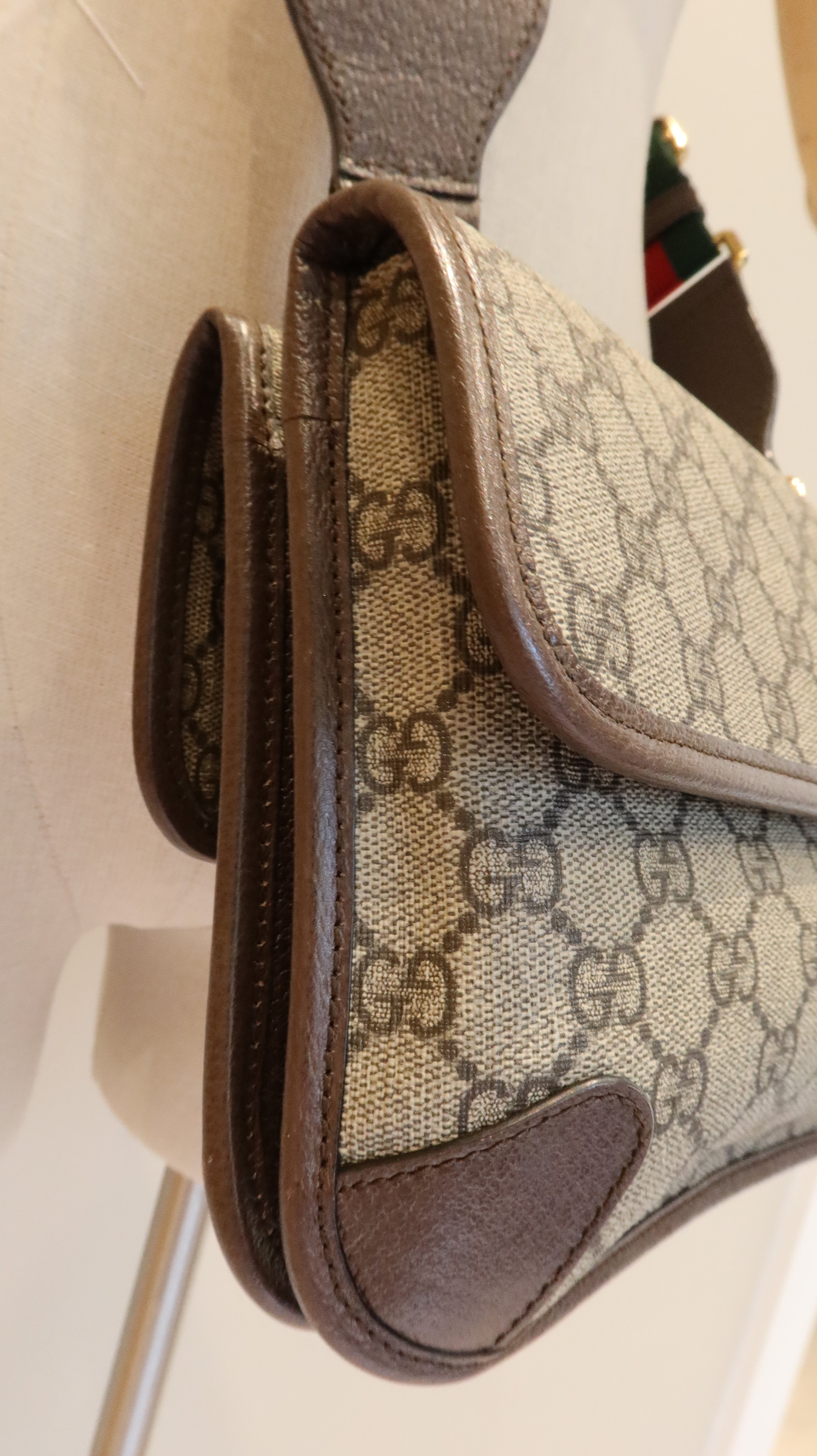 Gucci Supreme Neo Vintage Messenger Bag