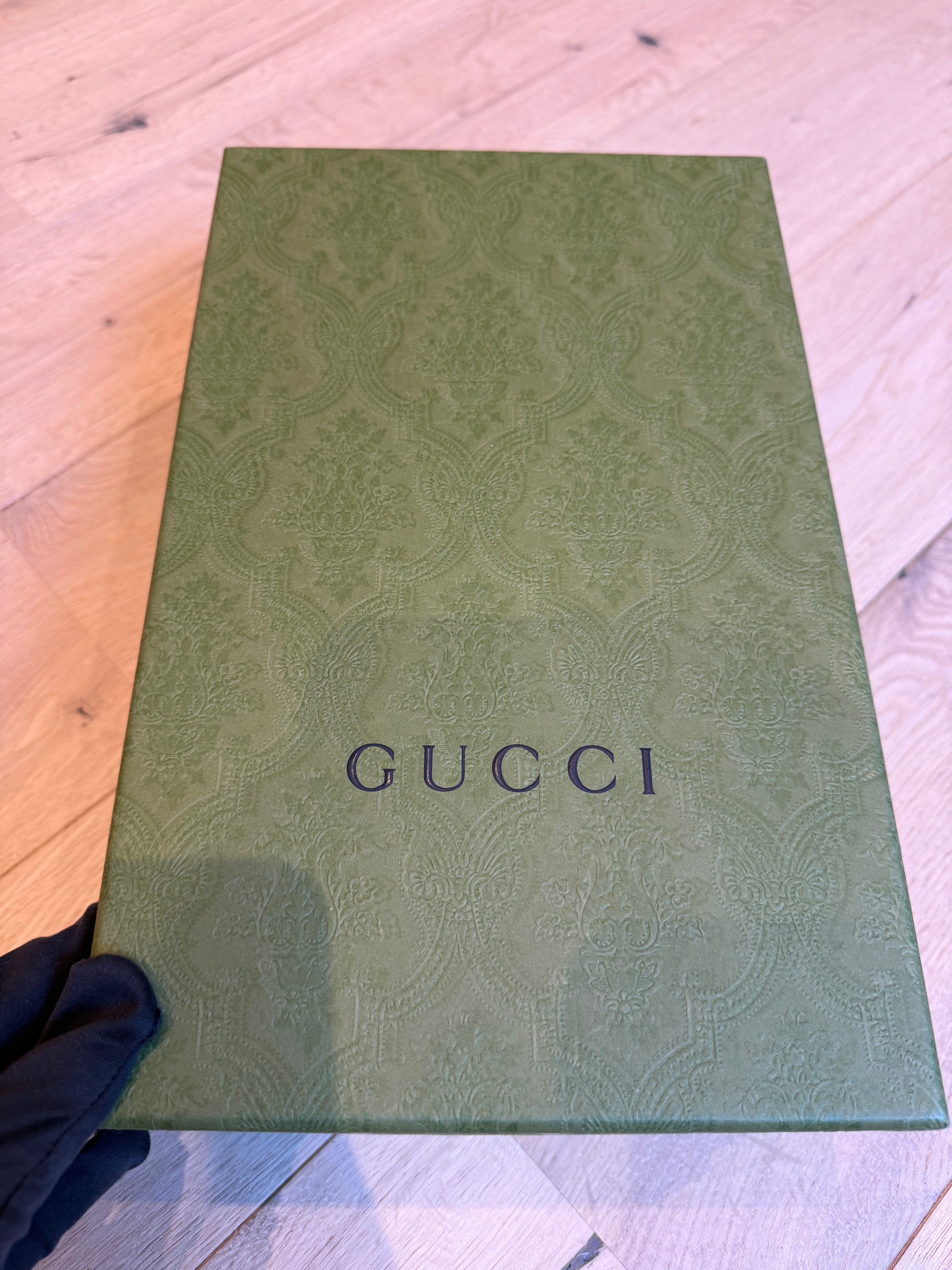 Gucci Thong Sandals (EU38)