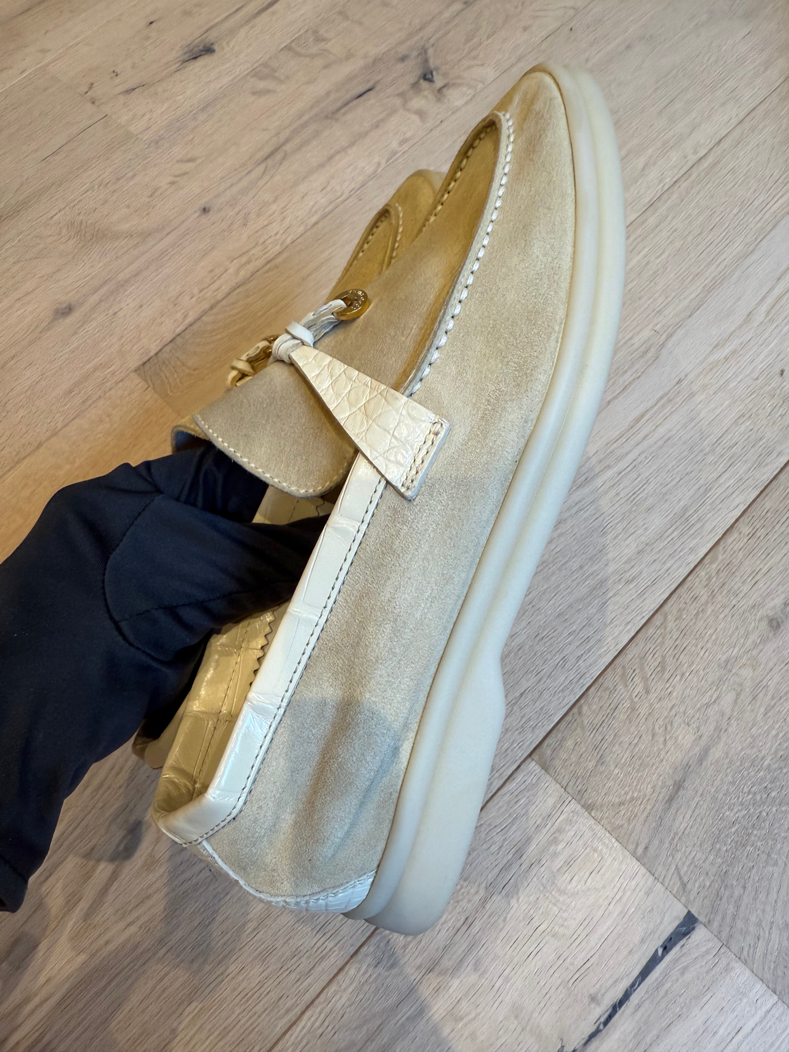 Loro Piana Summer Walks (EU37)