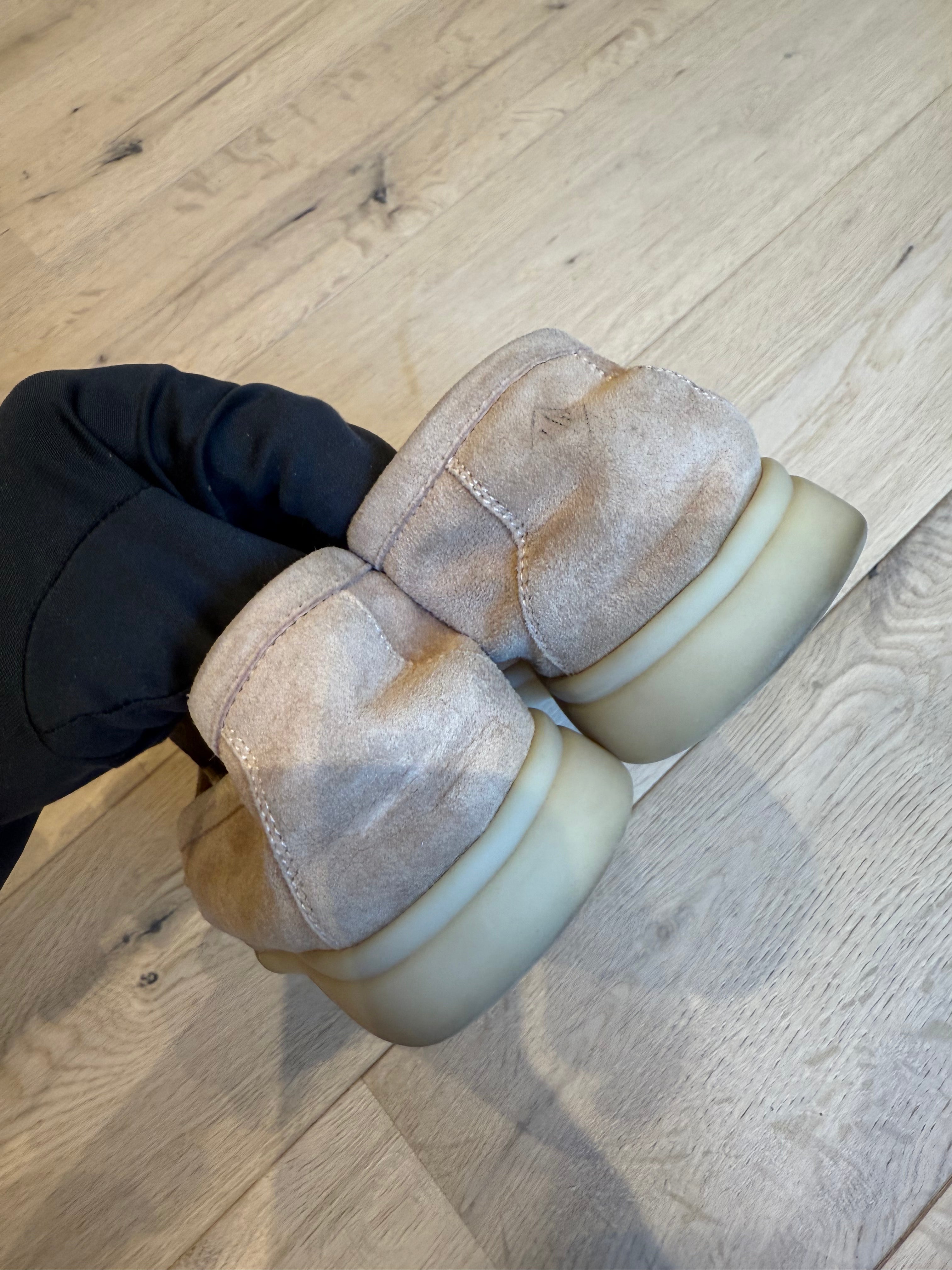 Loro Piana Summer Walks (EU36)