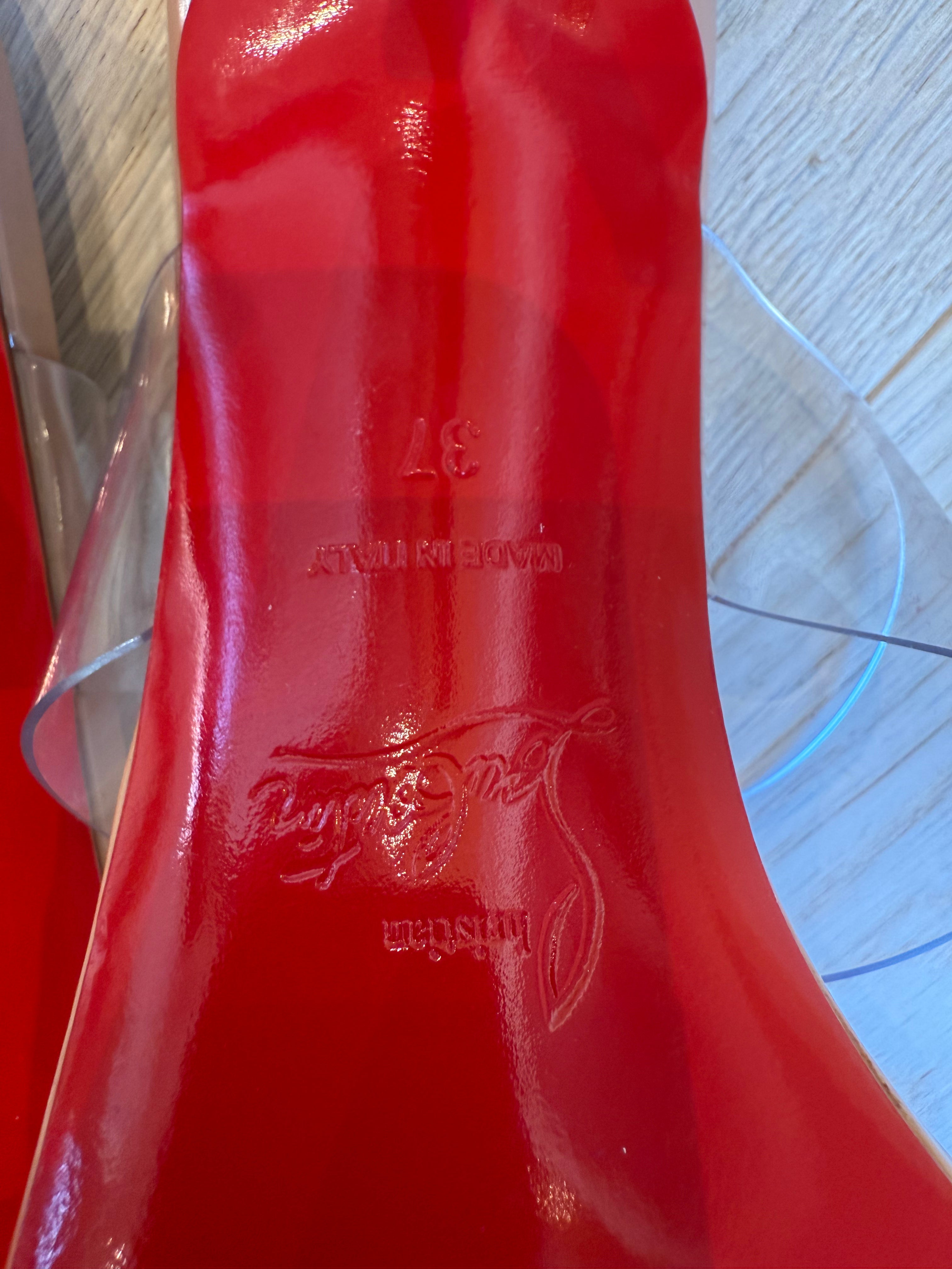 Christian Louboutin Heels (EU37)