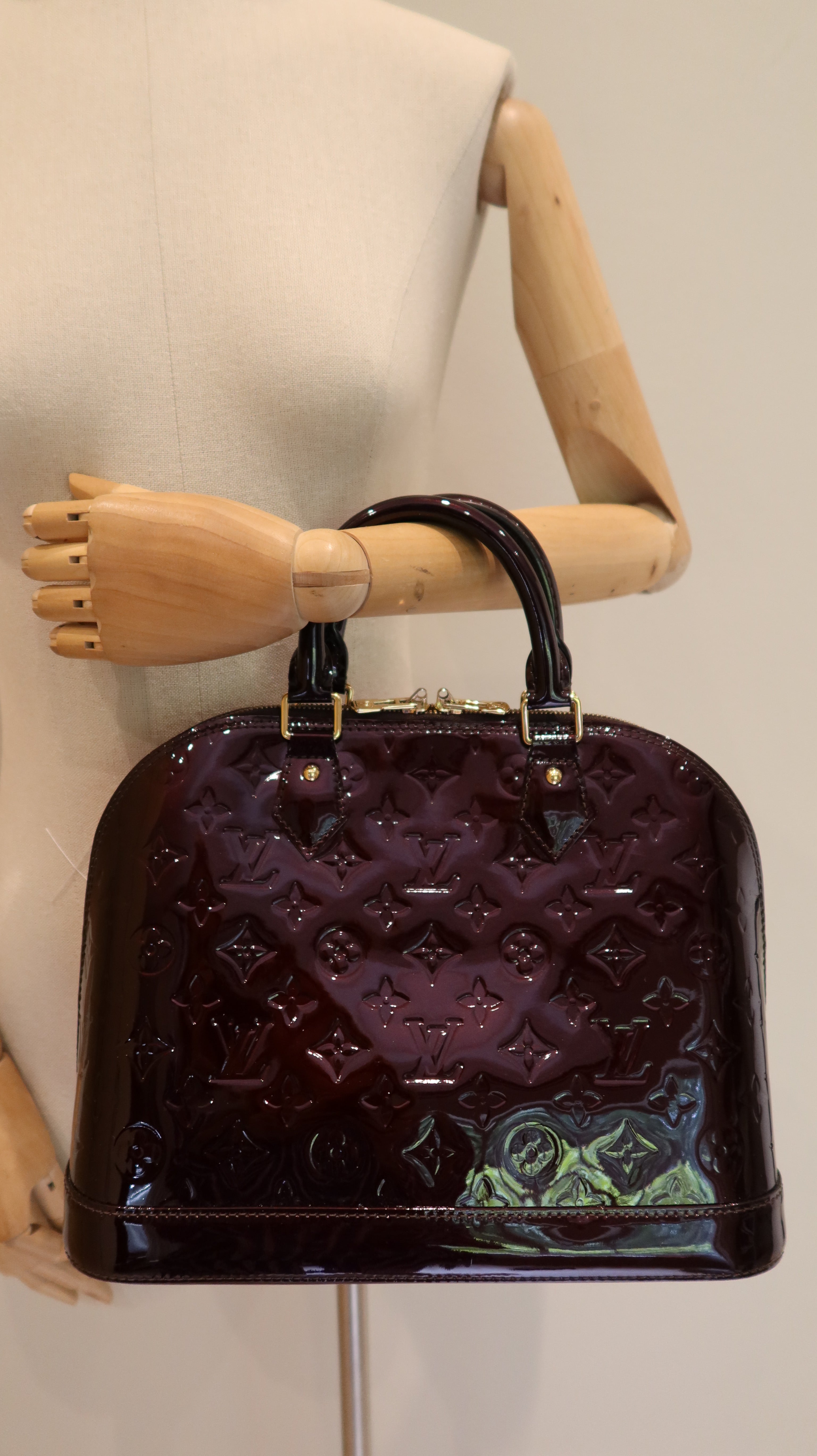 Louis Vuitton Alma PM