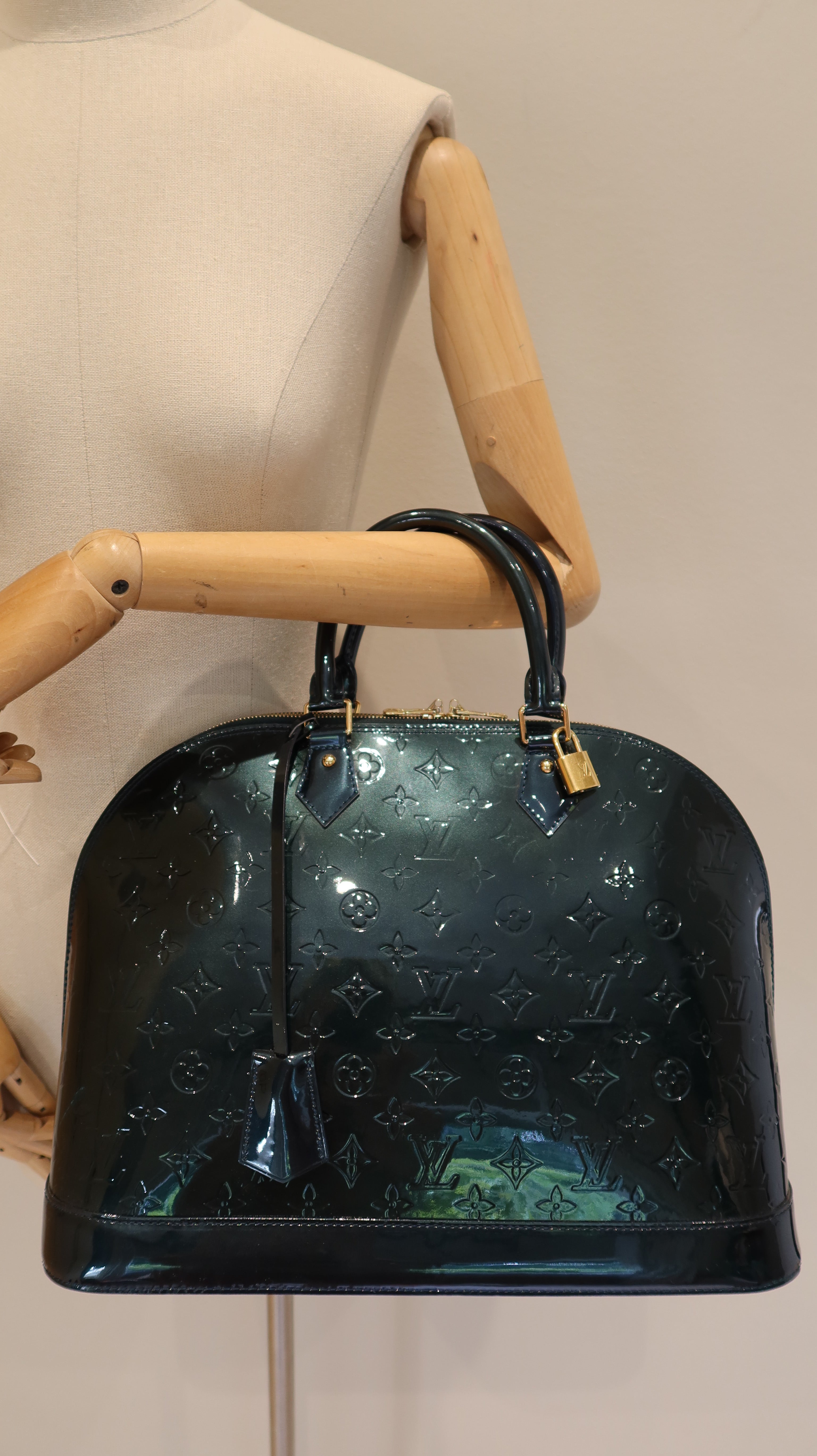 Louis Vuitton Alma GM