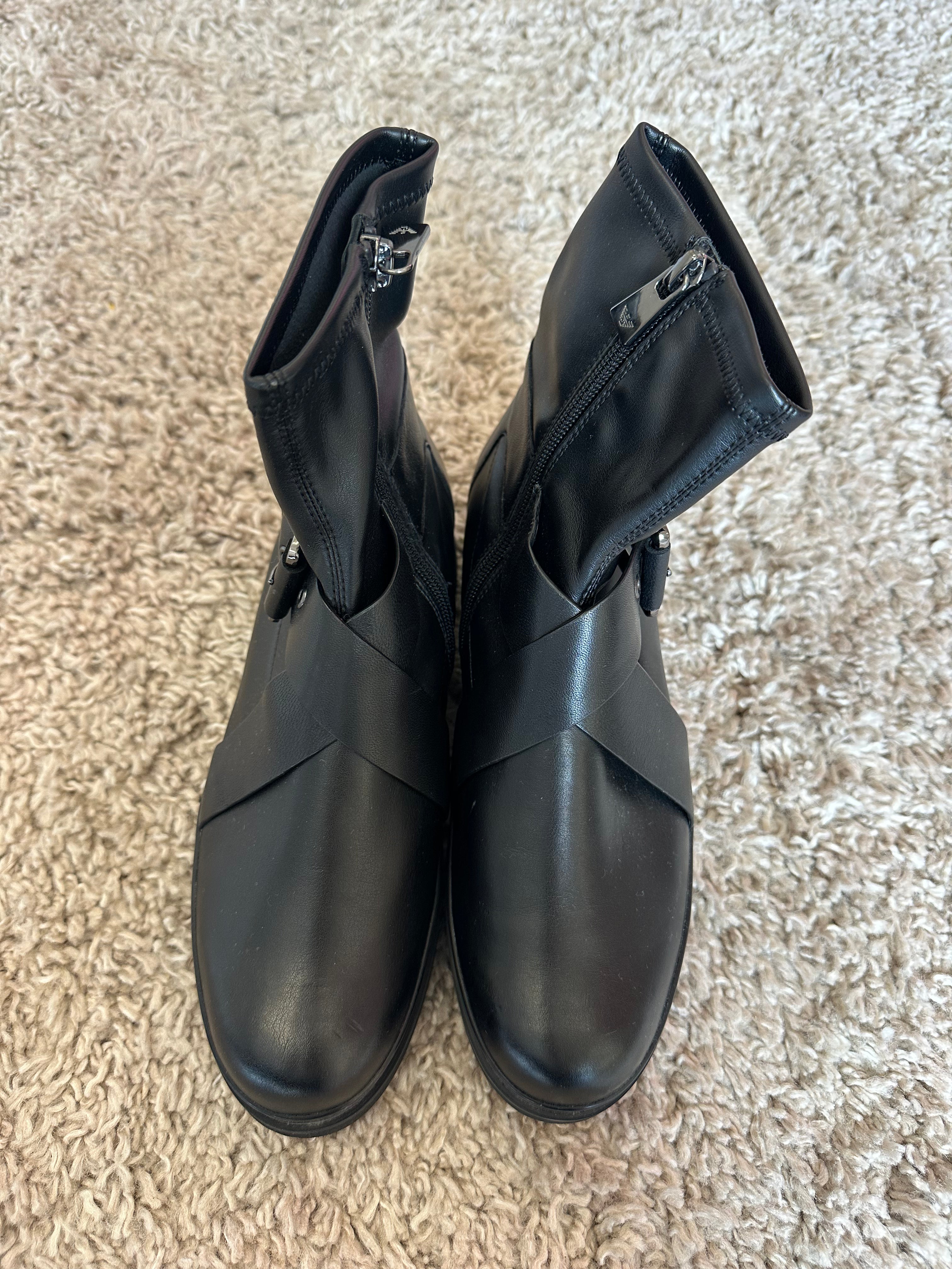 Emporio Armani Boots (EU38)