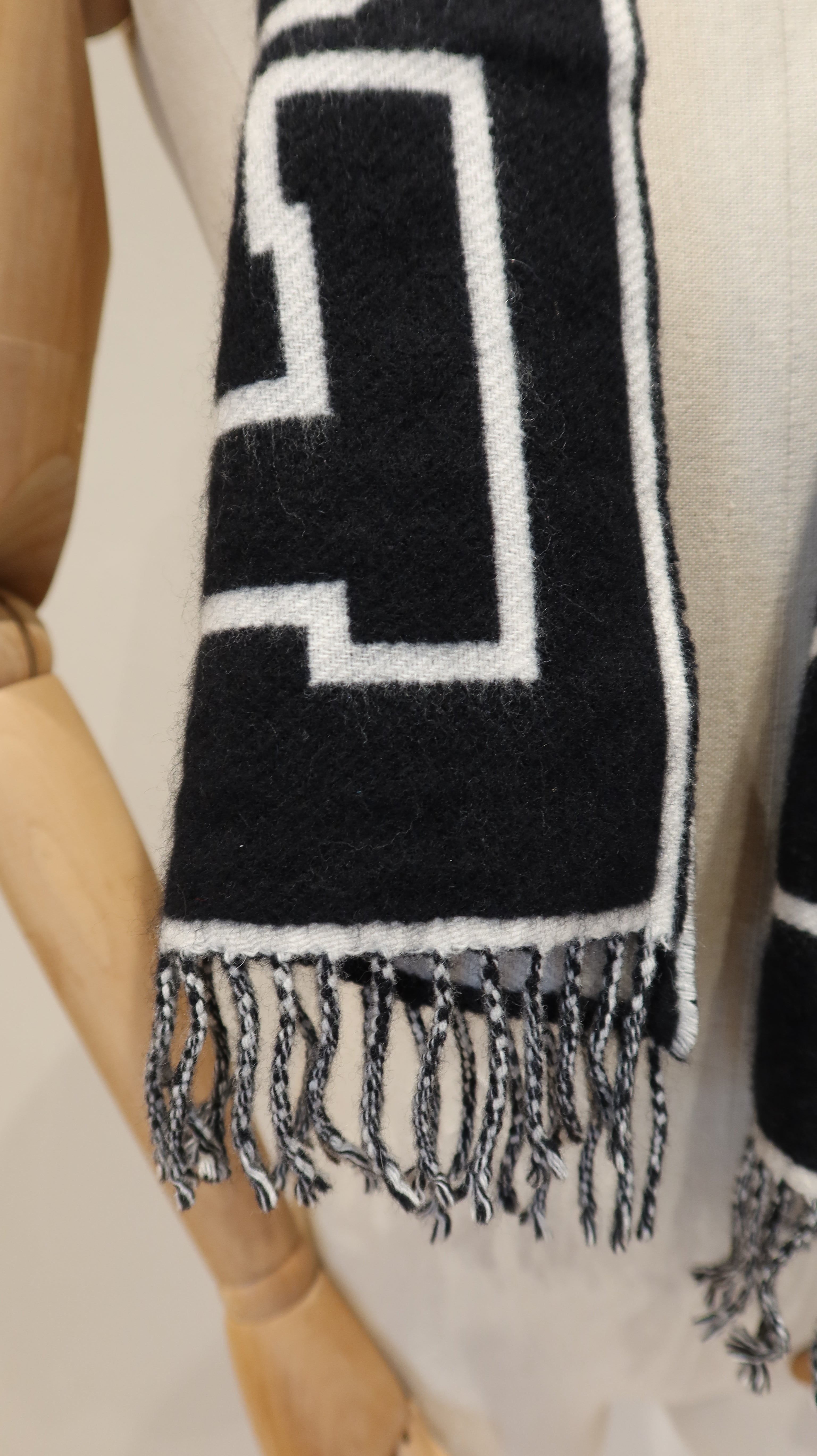 Louis Vuitton Scarf