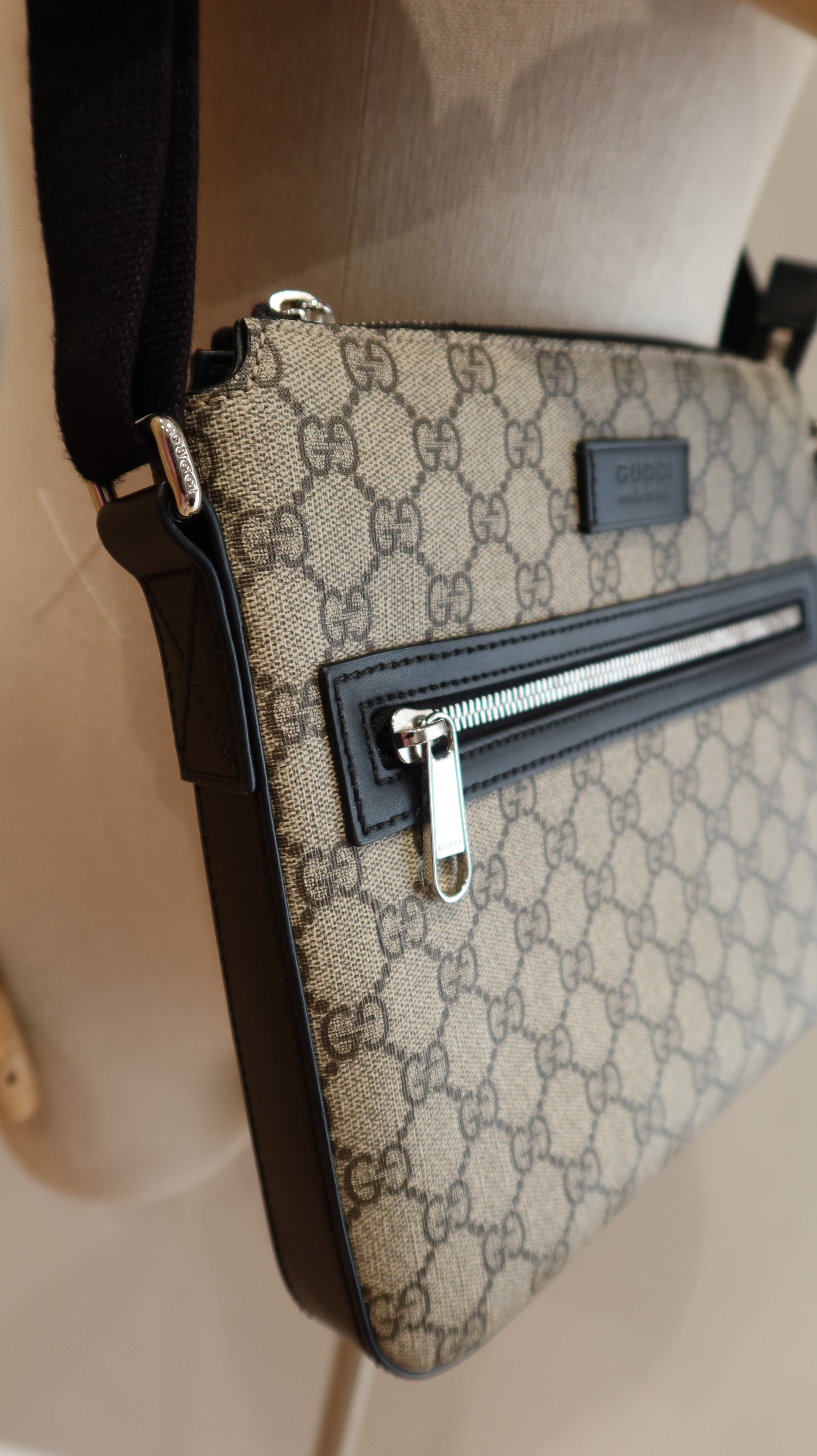 Gucci Supreme Messenger Bag