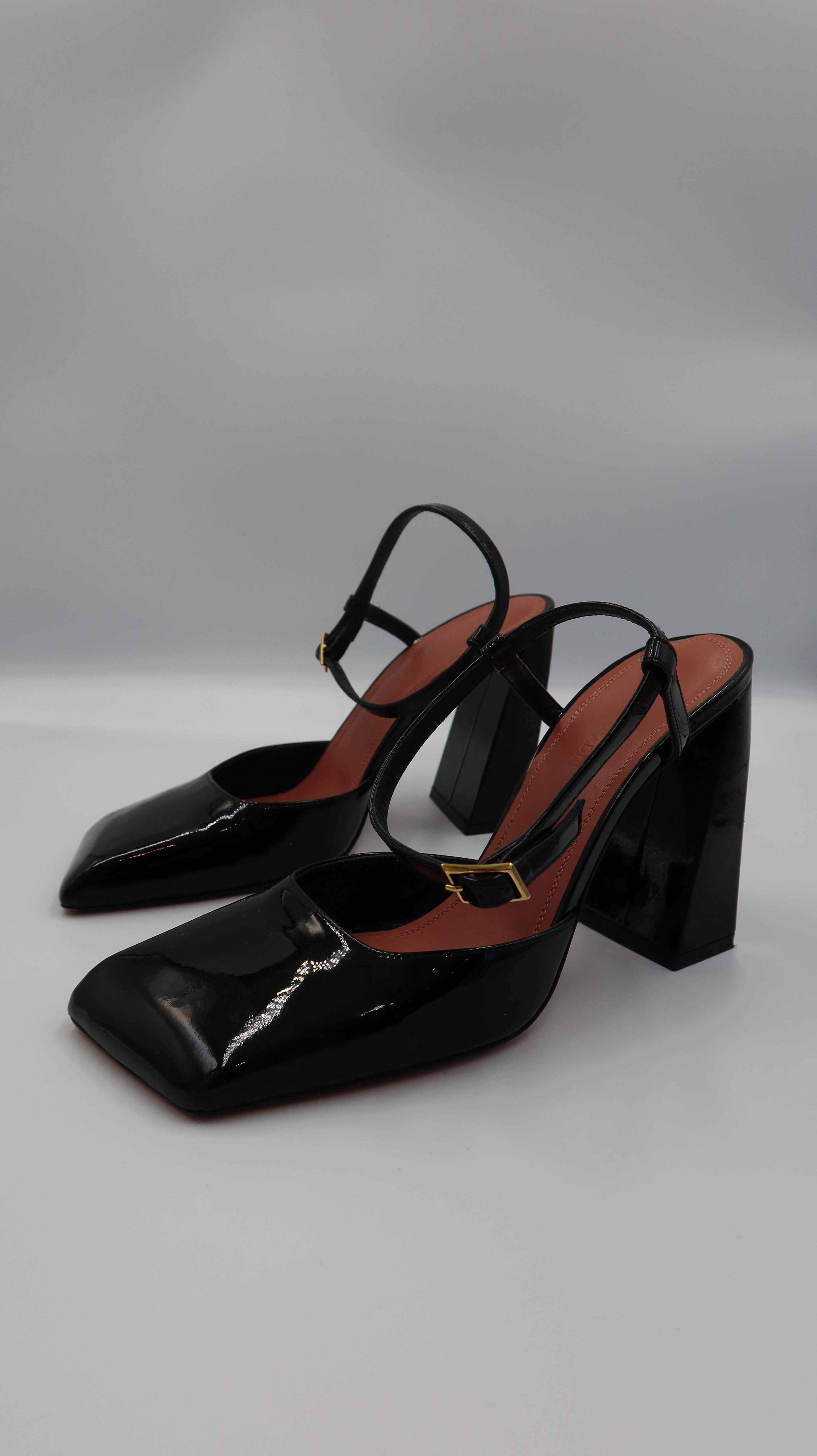 Amina Muaddi Charlotte Heel (EU37.5)