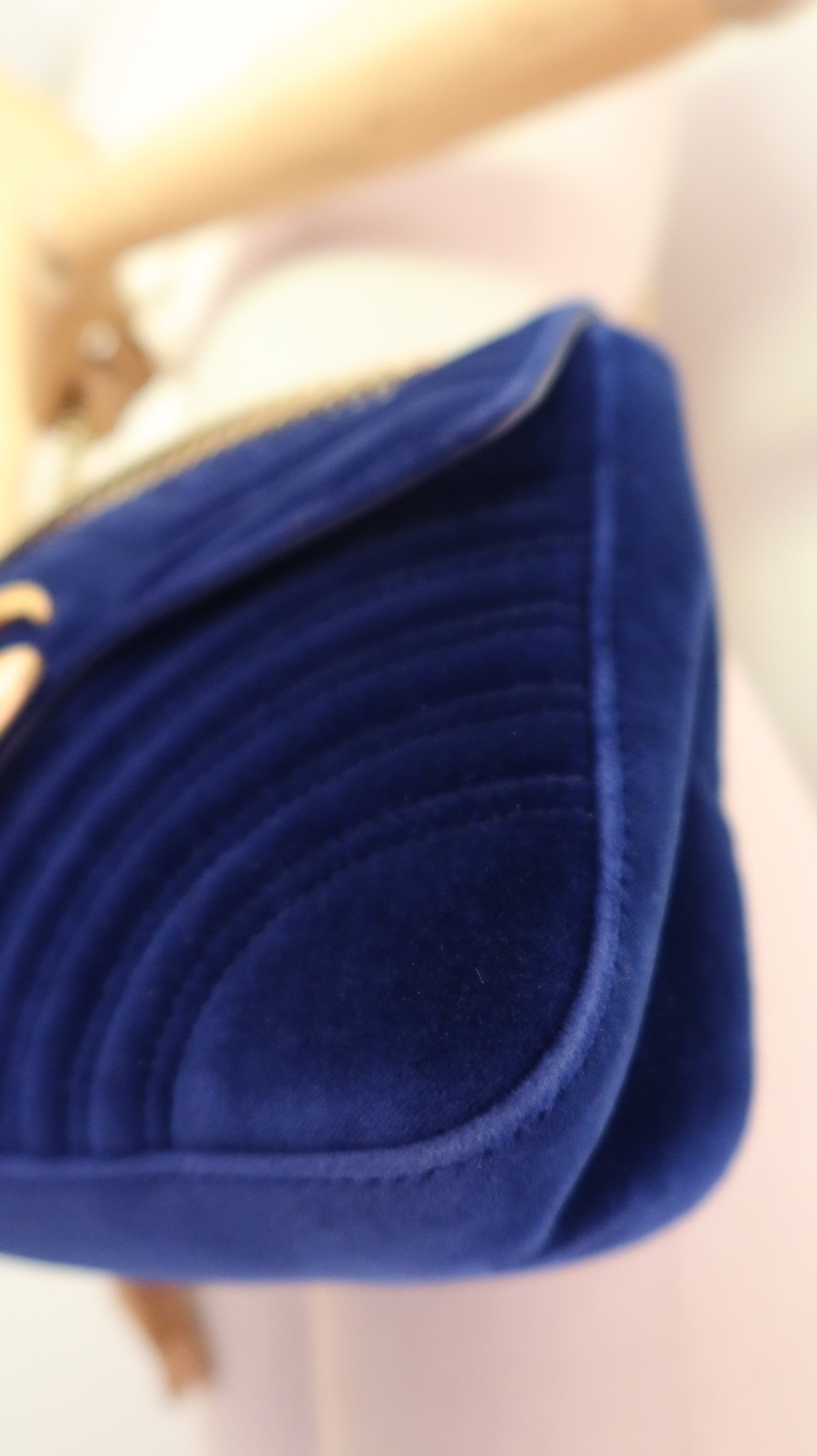 Gucci Marmont Medium Shoulder Bag