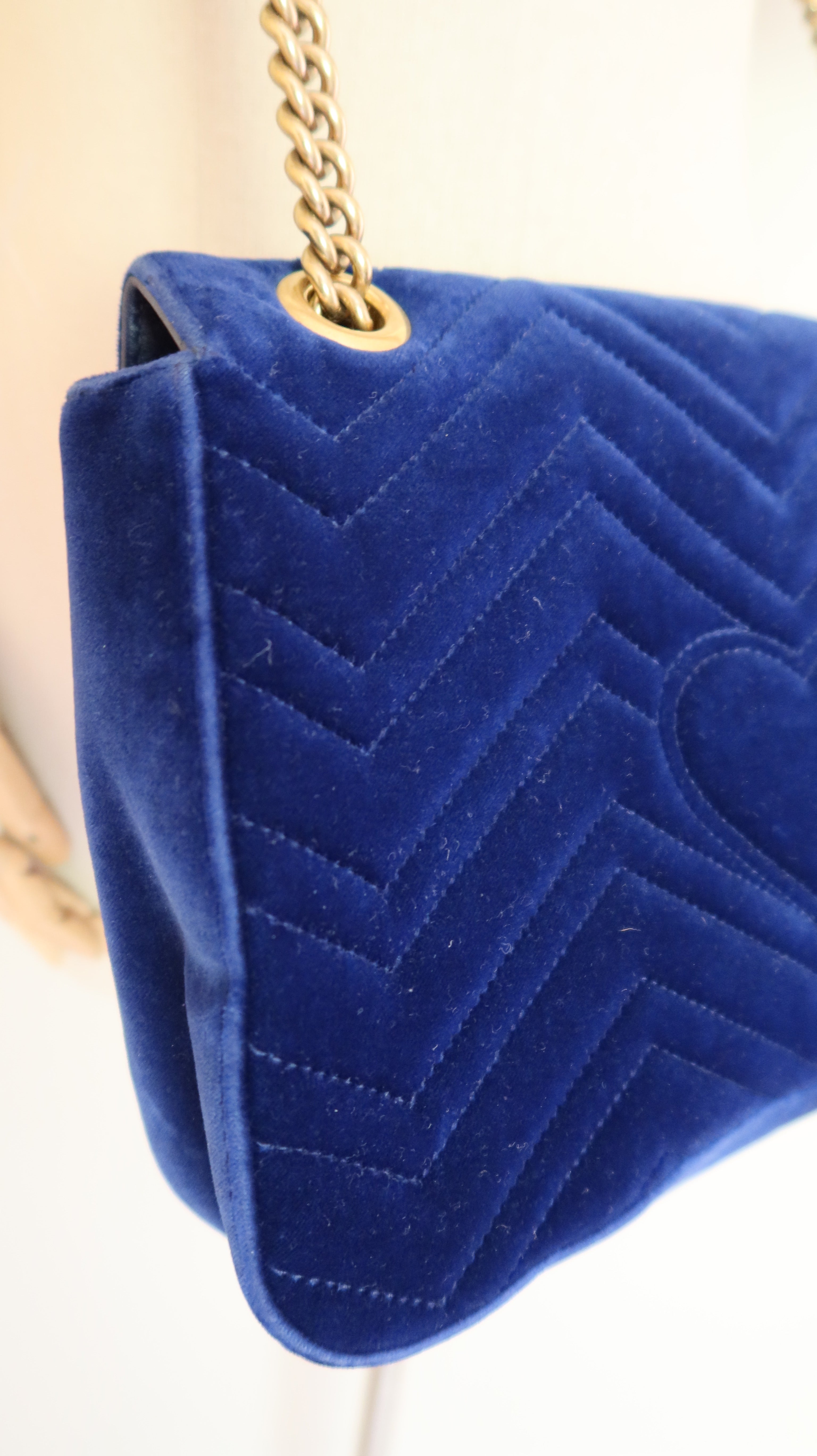 Gucci Marmont Medium Shoulder Bag