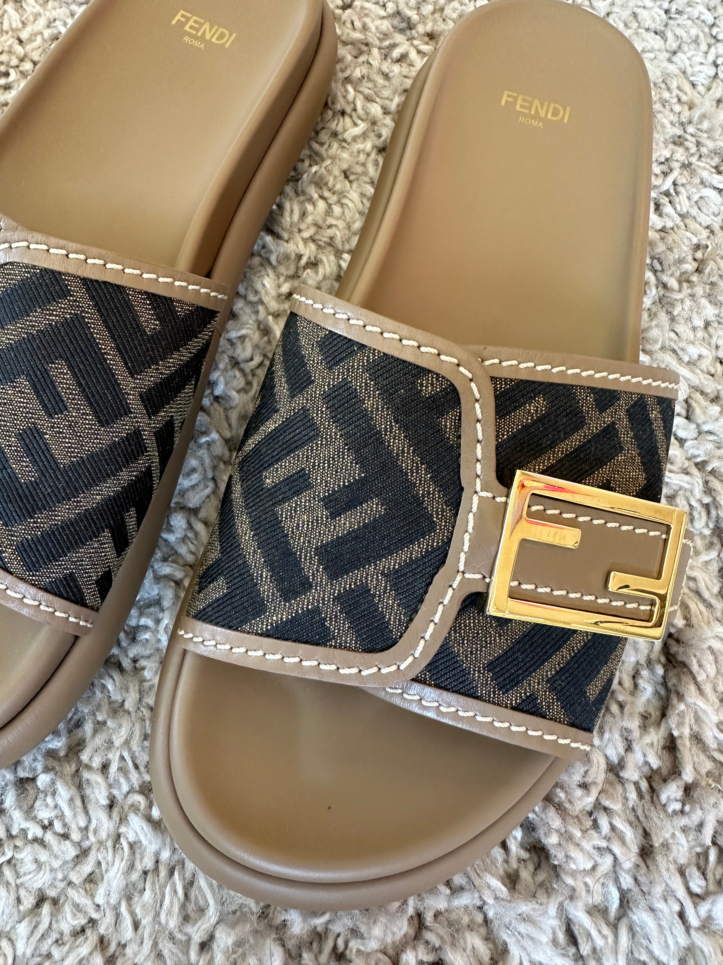 Fendi Slides (EU39)