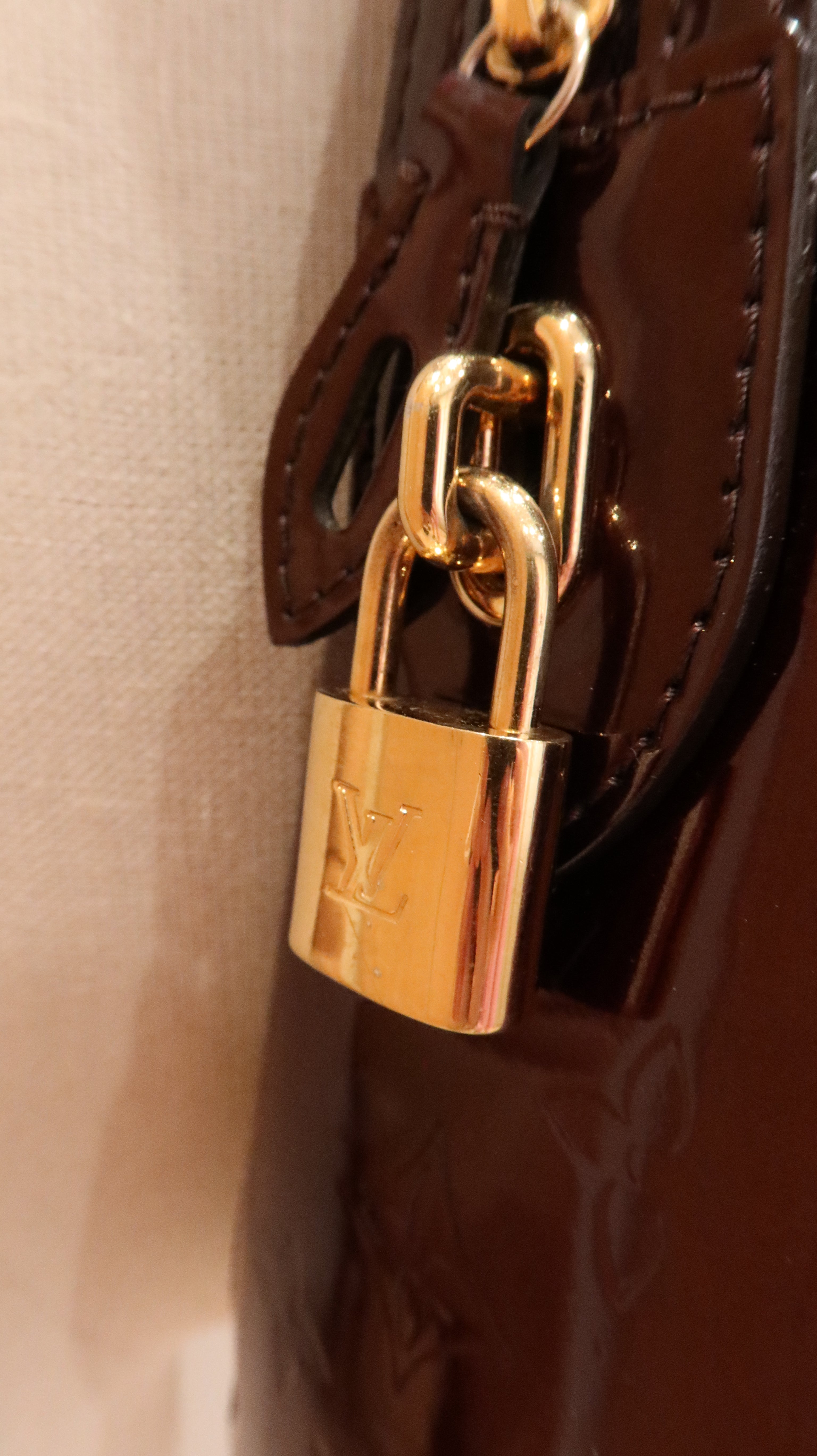 Louis Vuitton Melrose Avenue Bag